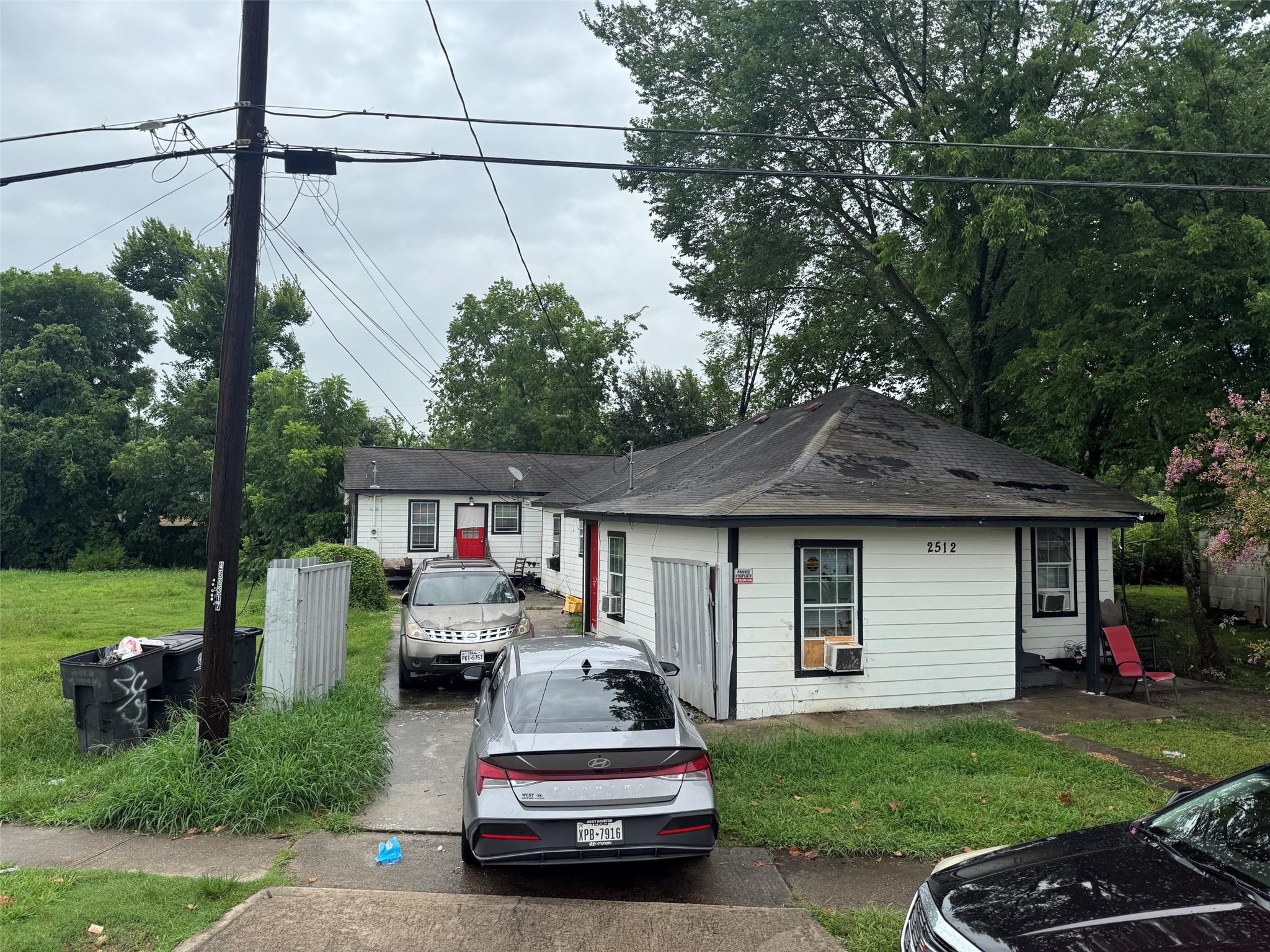 2512 Altoona St, Houston, TX 77026