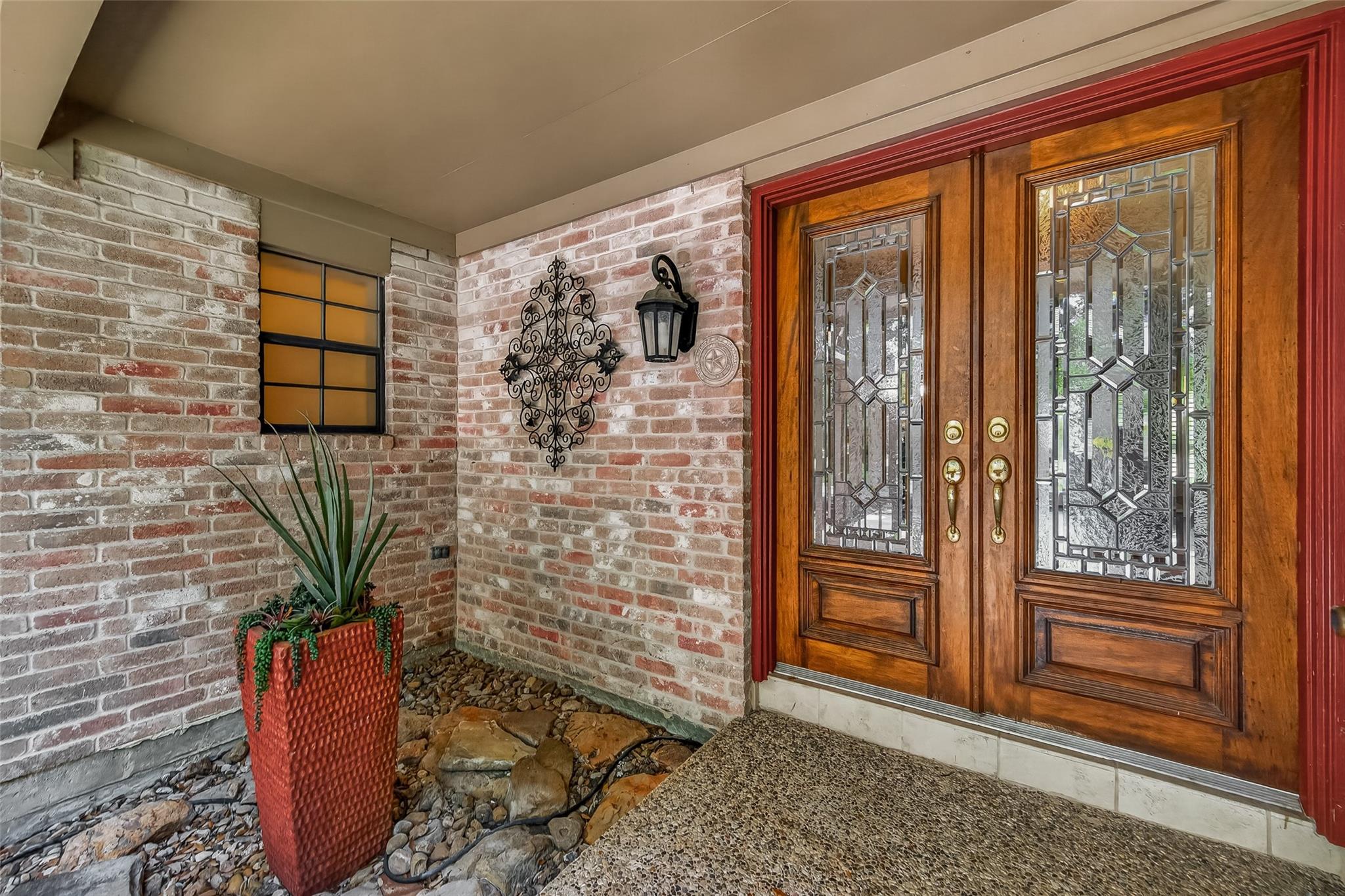 303 Longview Dr, Sugar Land, TX 77478 photo
