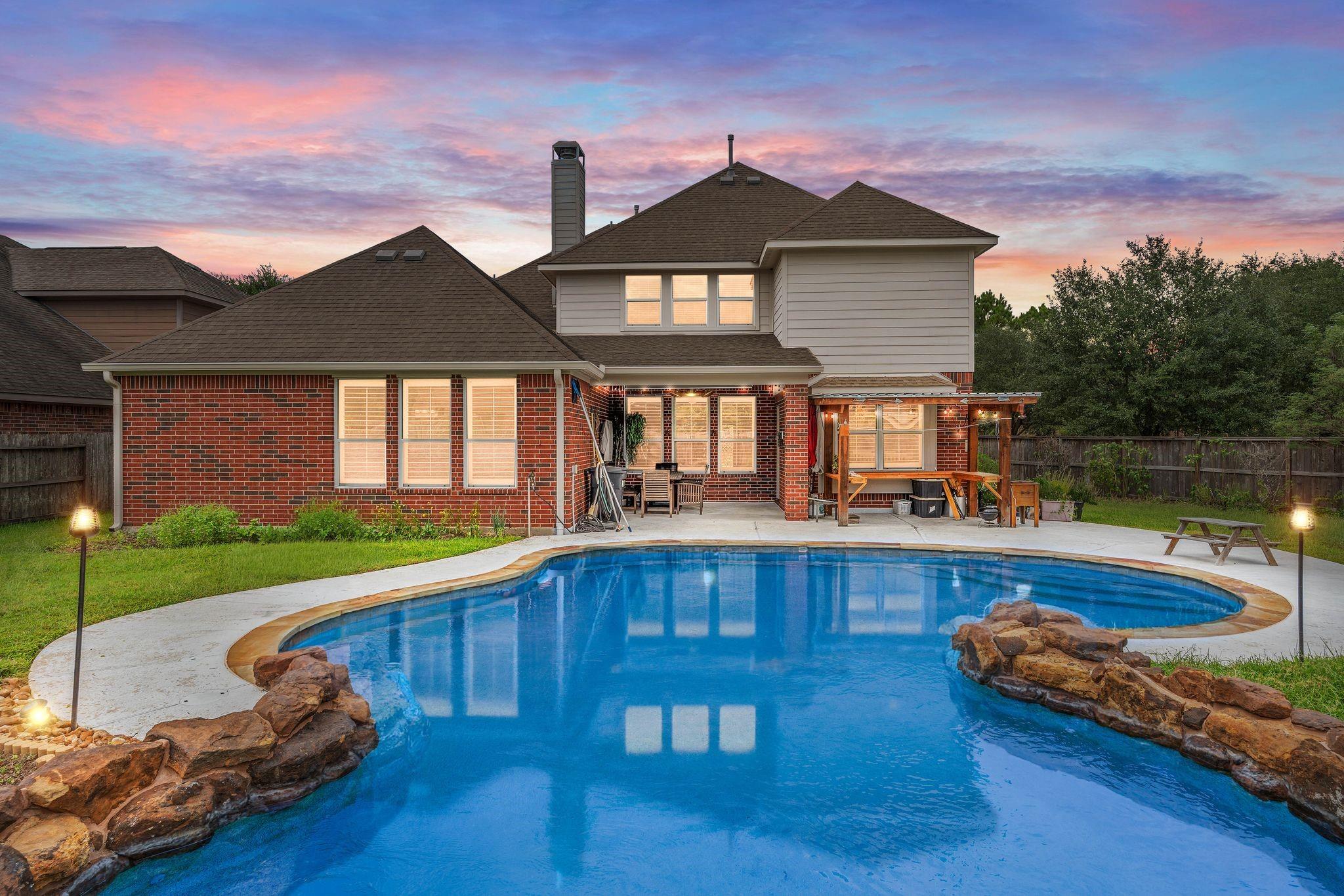 18515 Settlers Shore Dr, Cypress, TX 77433