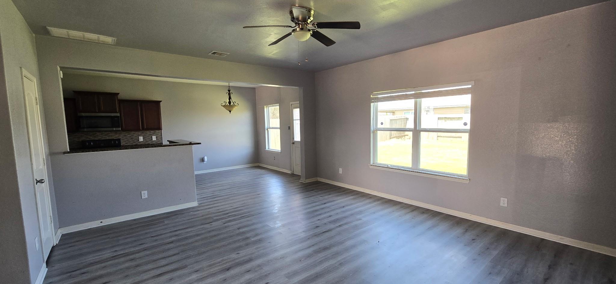 2318 Oyster Bay Ave, La Marque, TX 77568 photo