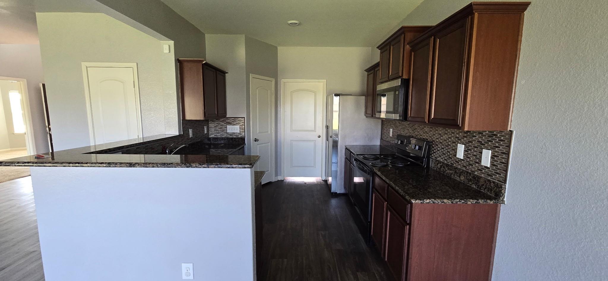 2318 Oyster Bay Ave, La Marque, TX 77568 photo