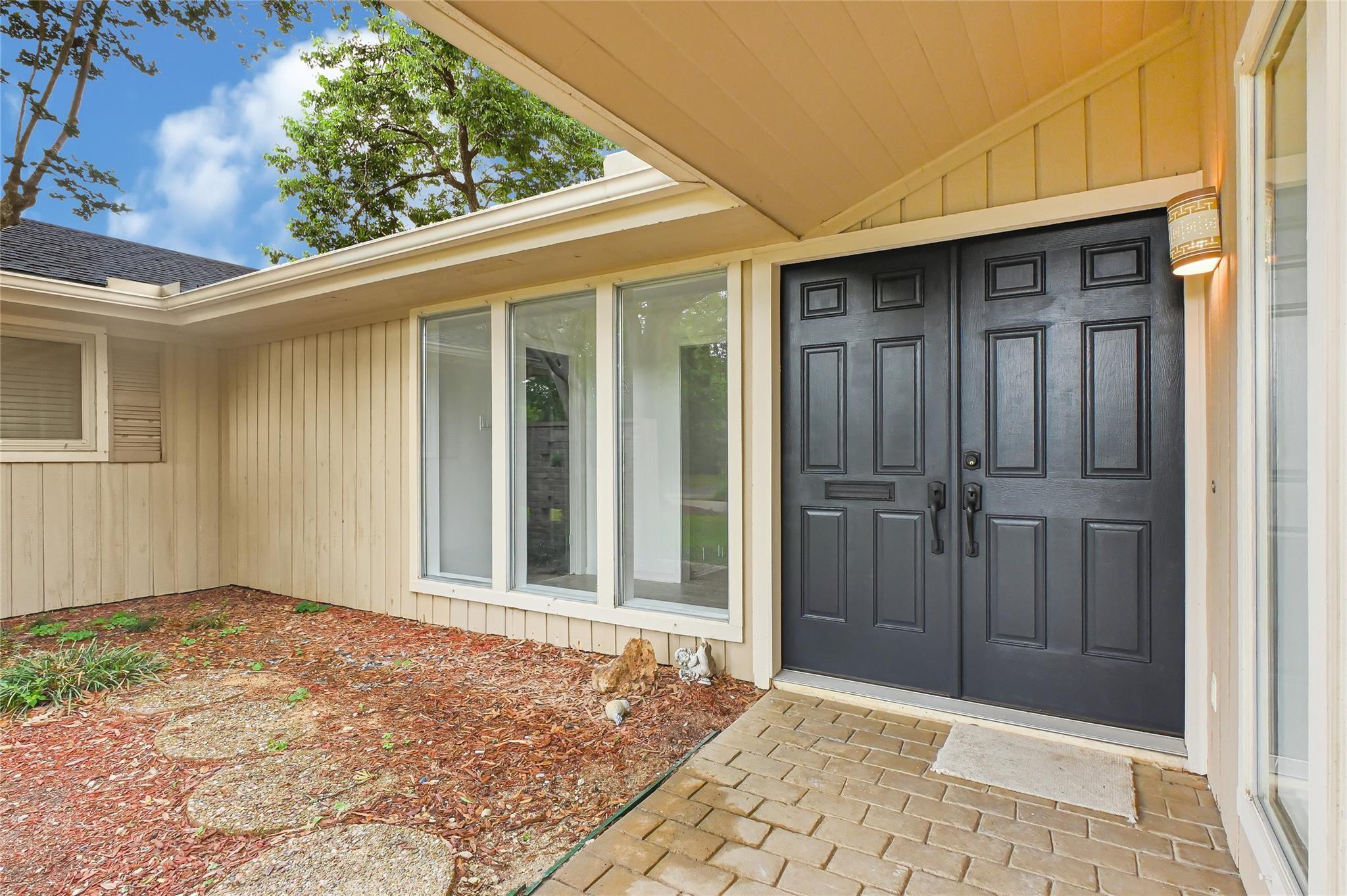 1418 Pirates Cv, Houston, TX 77058 photo