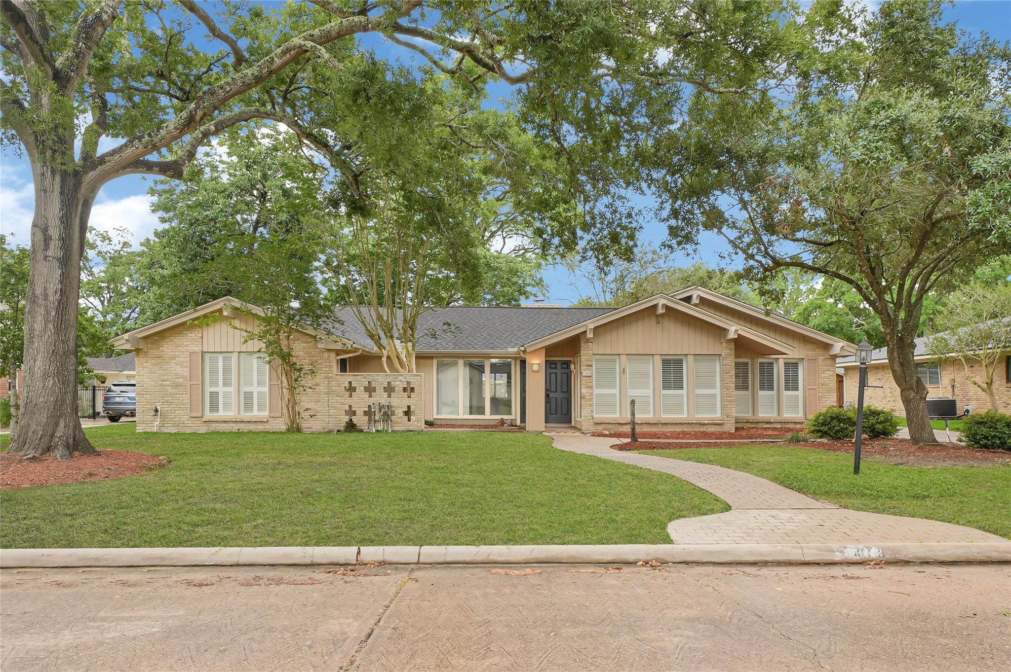 1418 Pirates Cv, Houston, TX 77058
