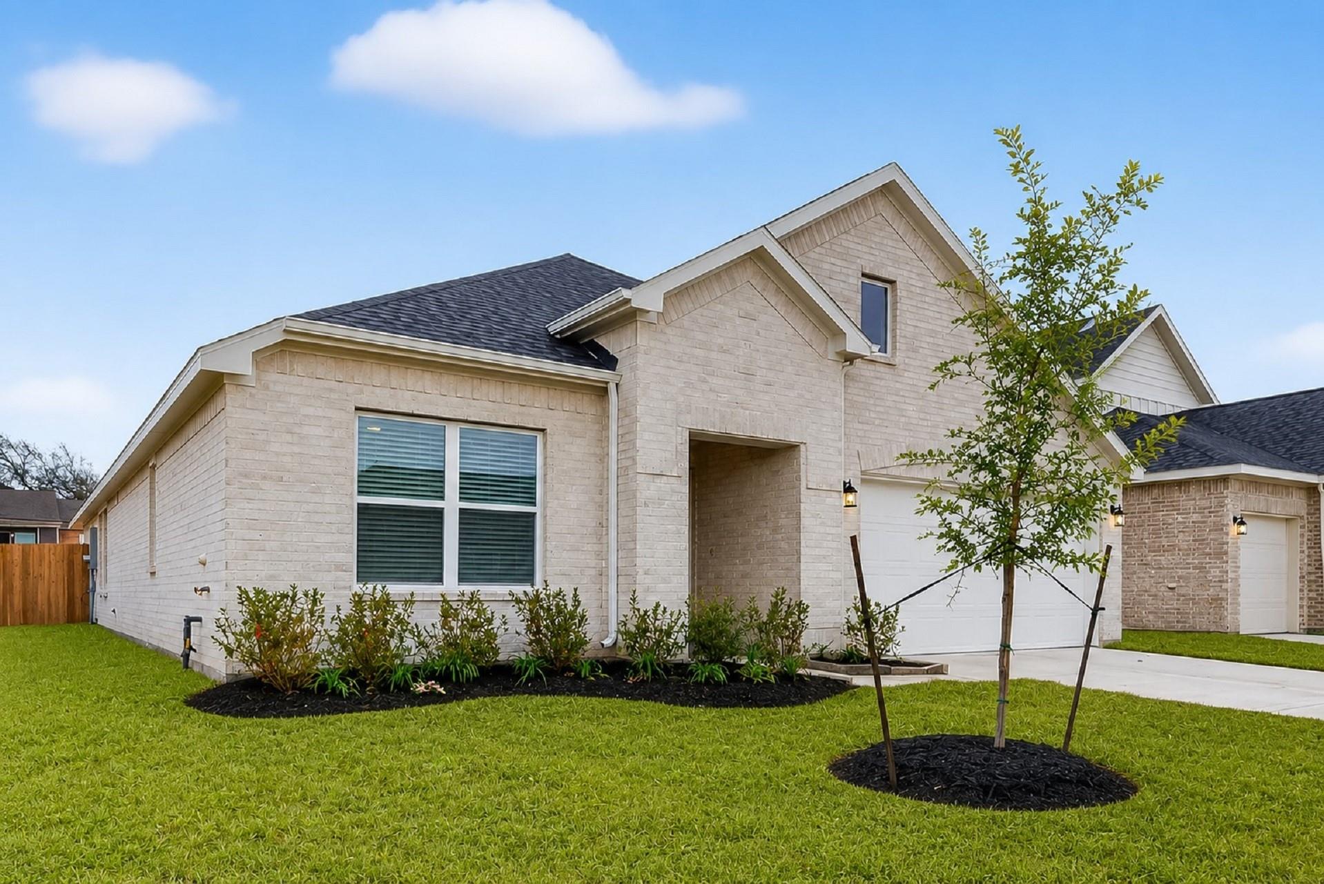 3410 Rolling River Dr, Baytown, TX 77521 photo
