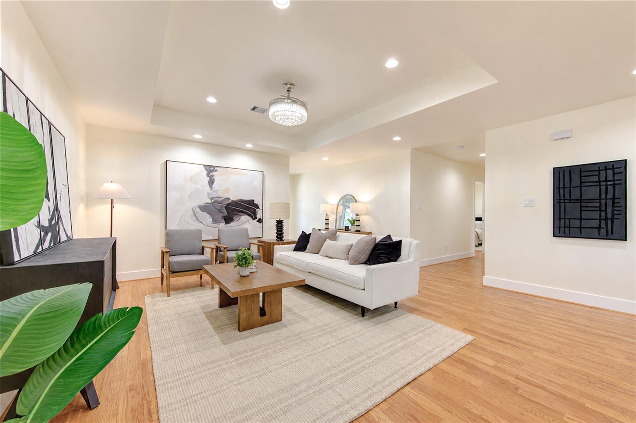 6003 W 43 St, Houston, TX 77092 photo