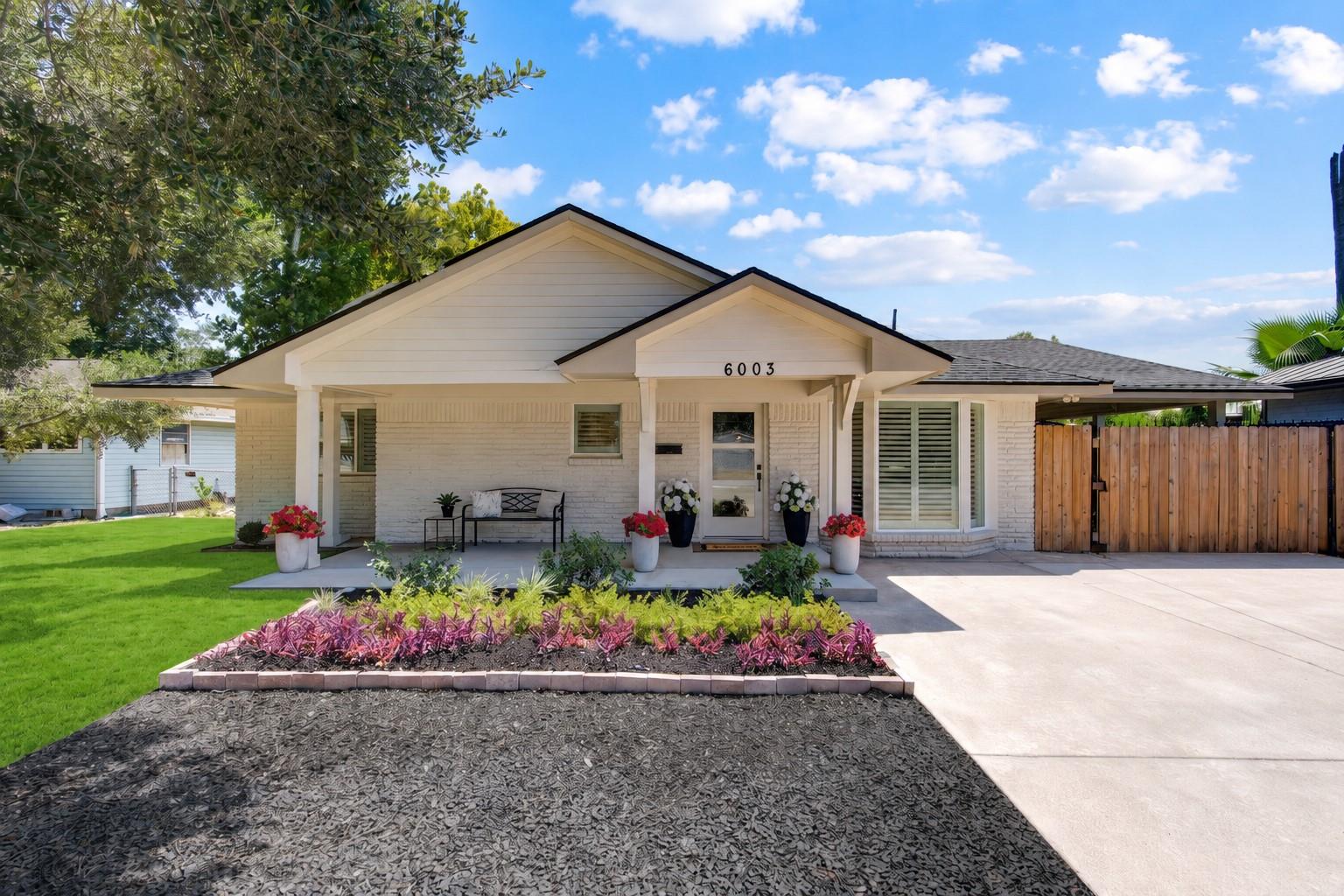 6003 W 43 St, Houston, TX 77092 photo