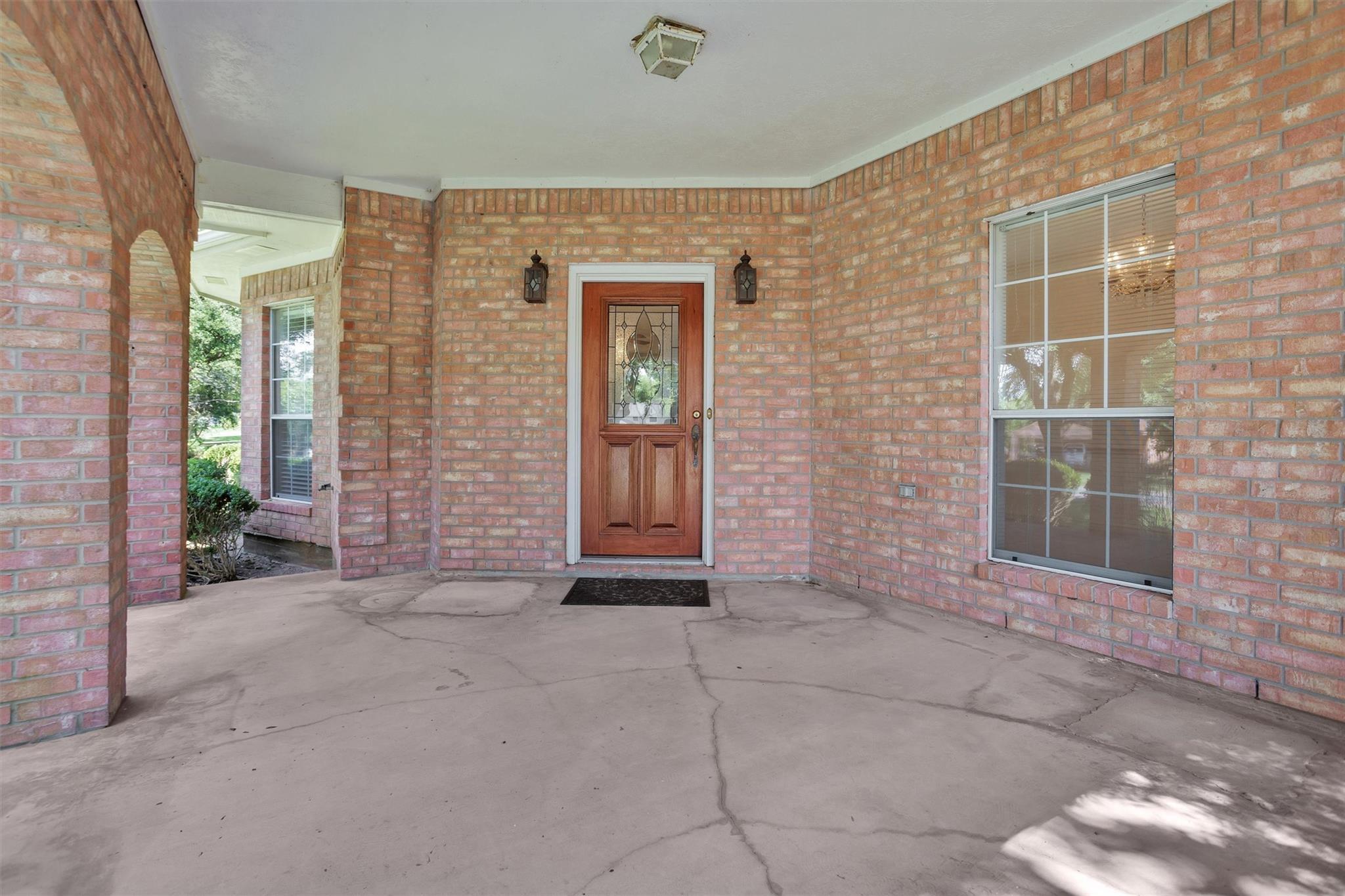 12180 Lakeview Manor Dr, Willis, TX 77318 photo