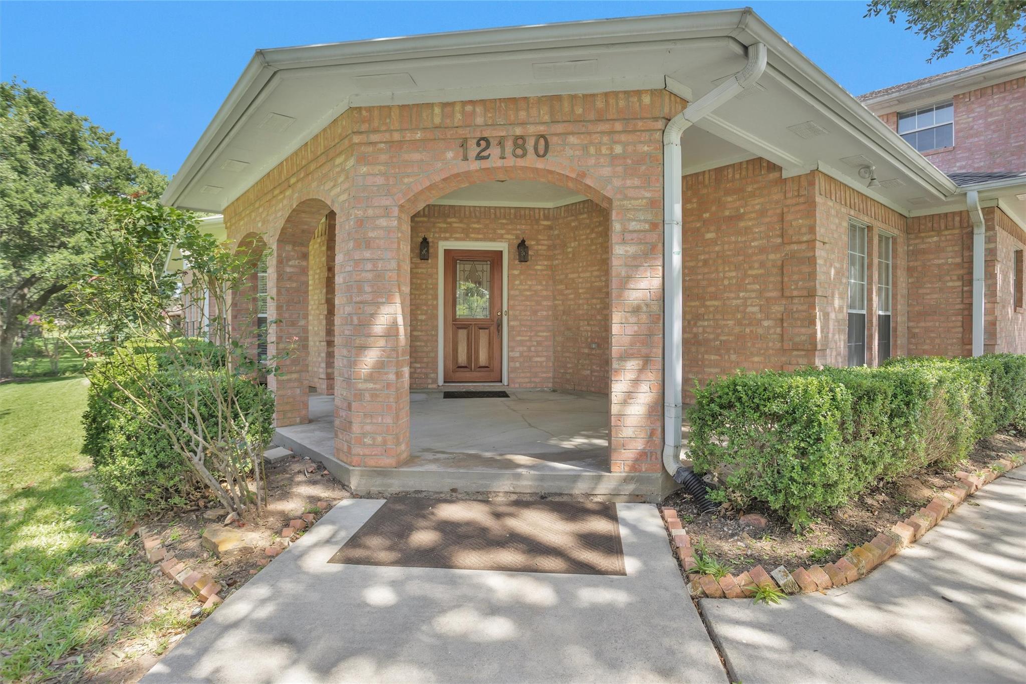 12180 Lakeview Manor Dr, Willis, TX 77318 photo
