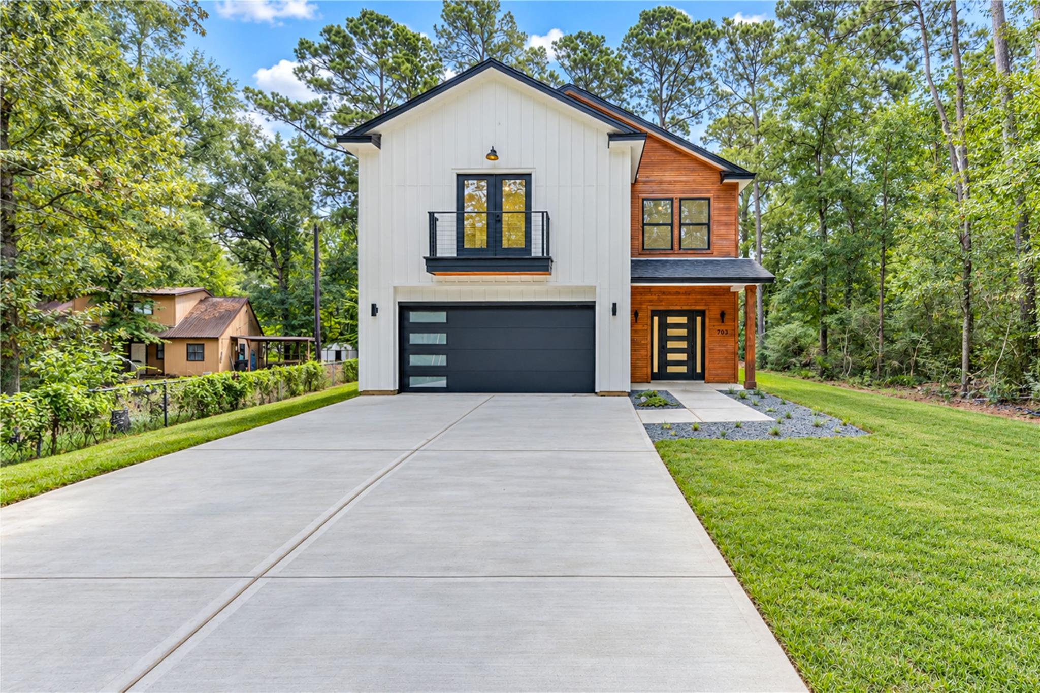 703 Short Mill Run Run, Montgomery, TX 77316