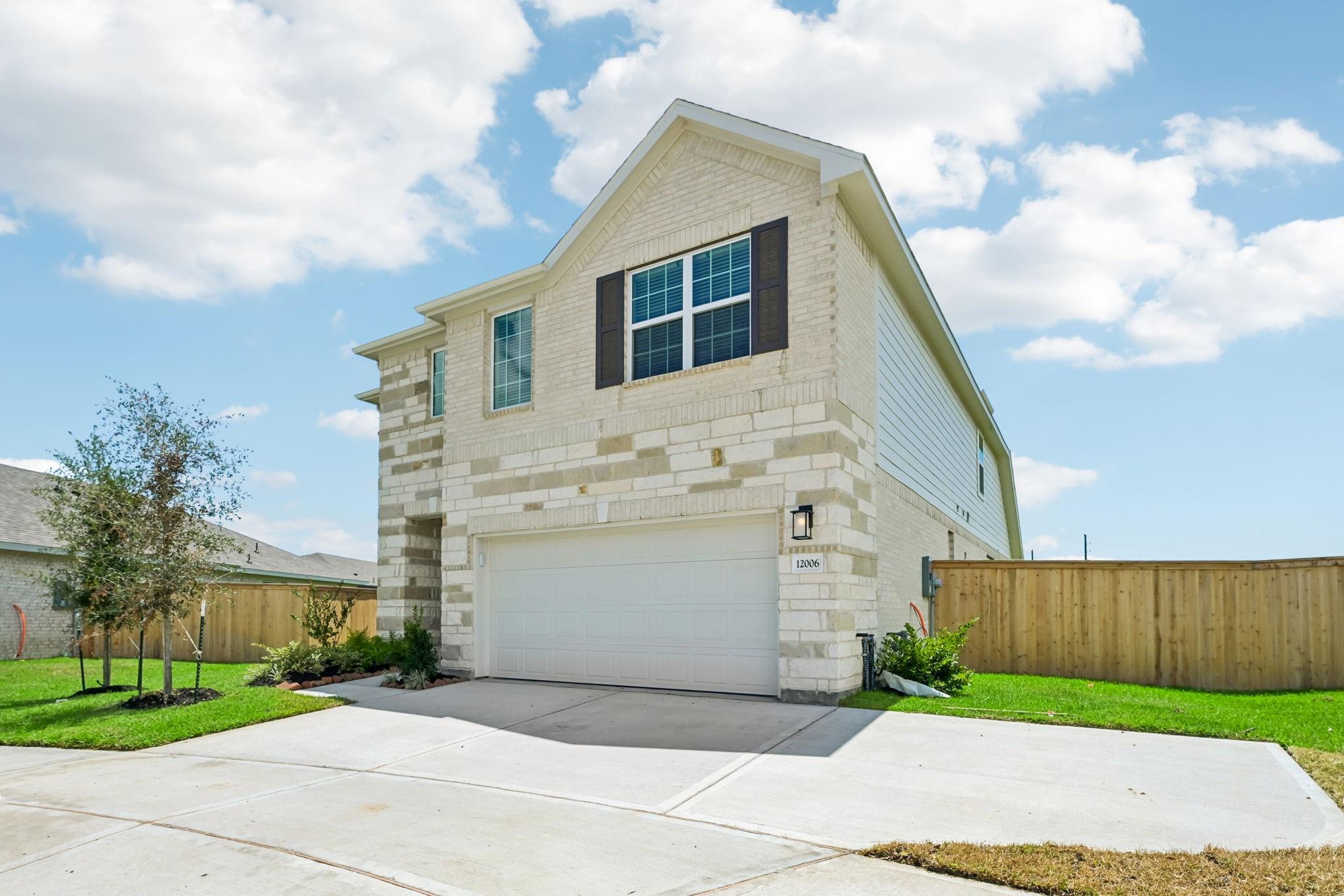 12006 Marlin Strait Dr, Baytown, TX 77523 photo