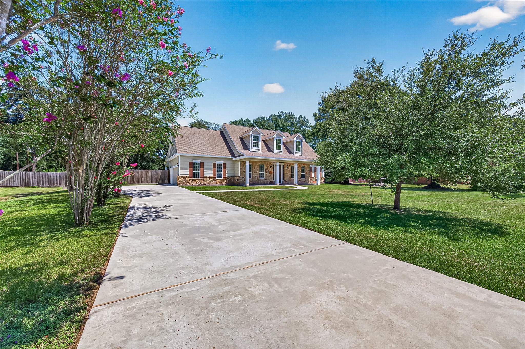 22040 Robins Rd, Hockley, TX 77447 photo