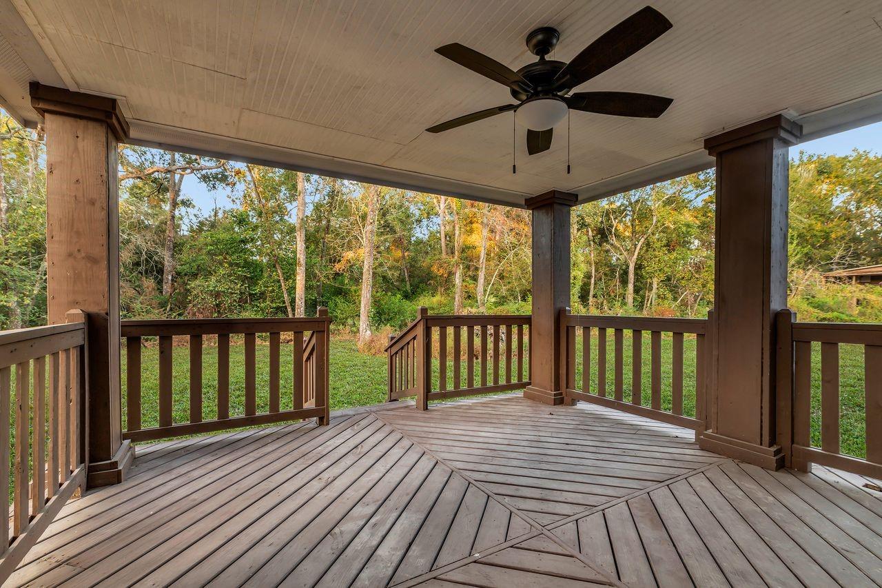 83 White Oak Dr, Woodbranch, TX 77357 photo