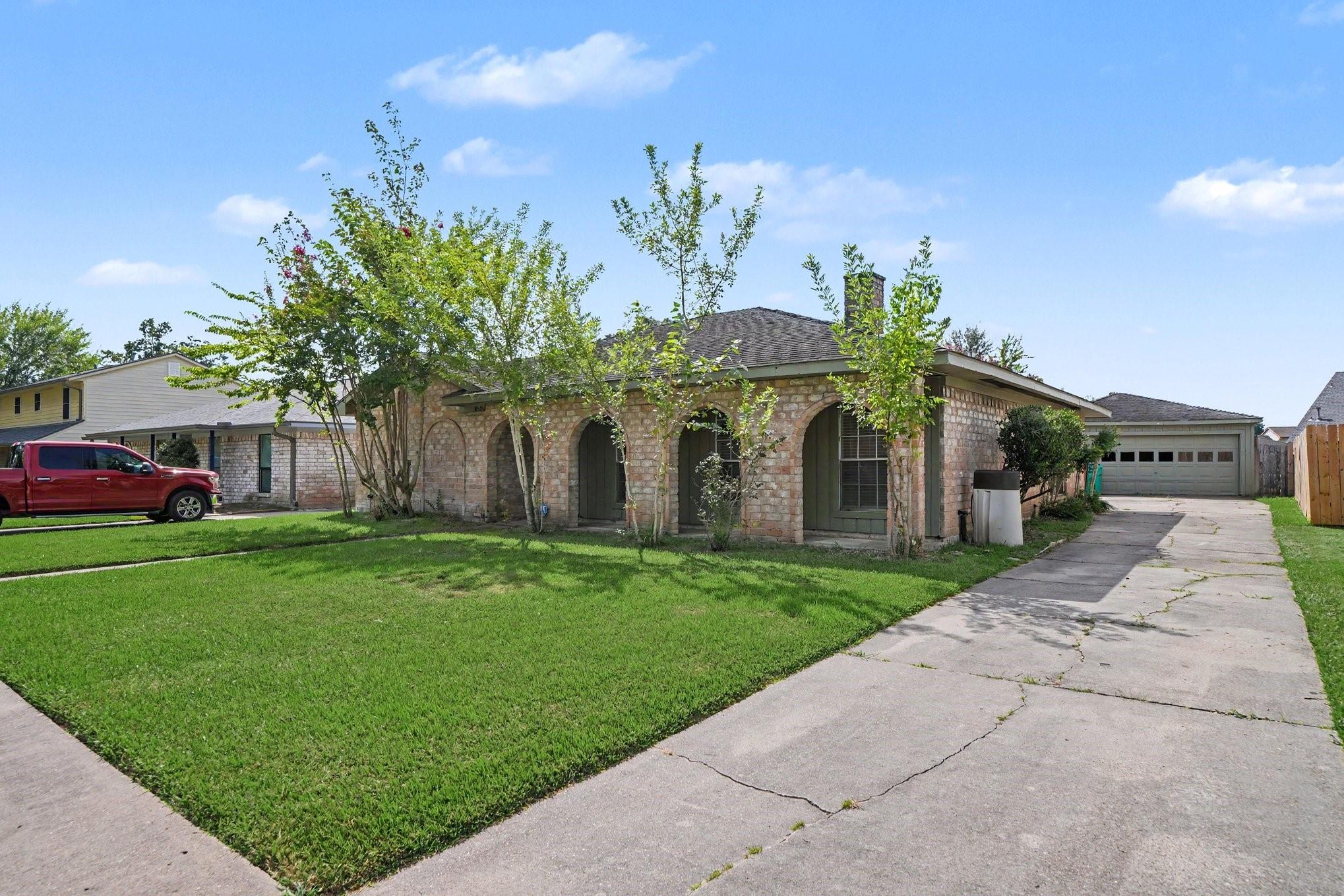 10210 Sagerock Dr, Houston, TX 77089 photo