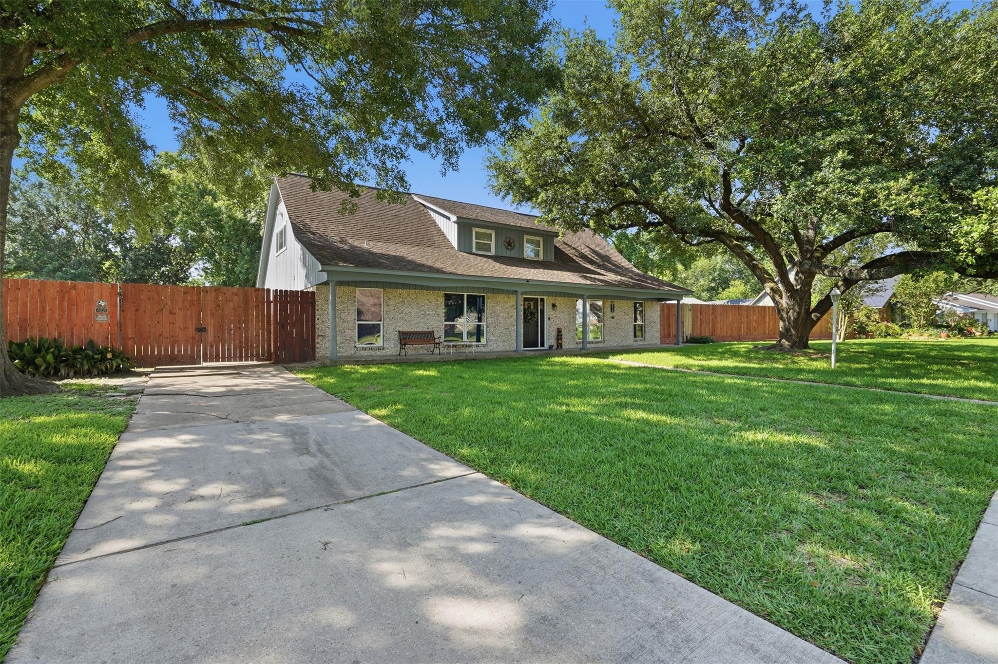 15721 Juneau Ln, Houston, TX 77040 photo