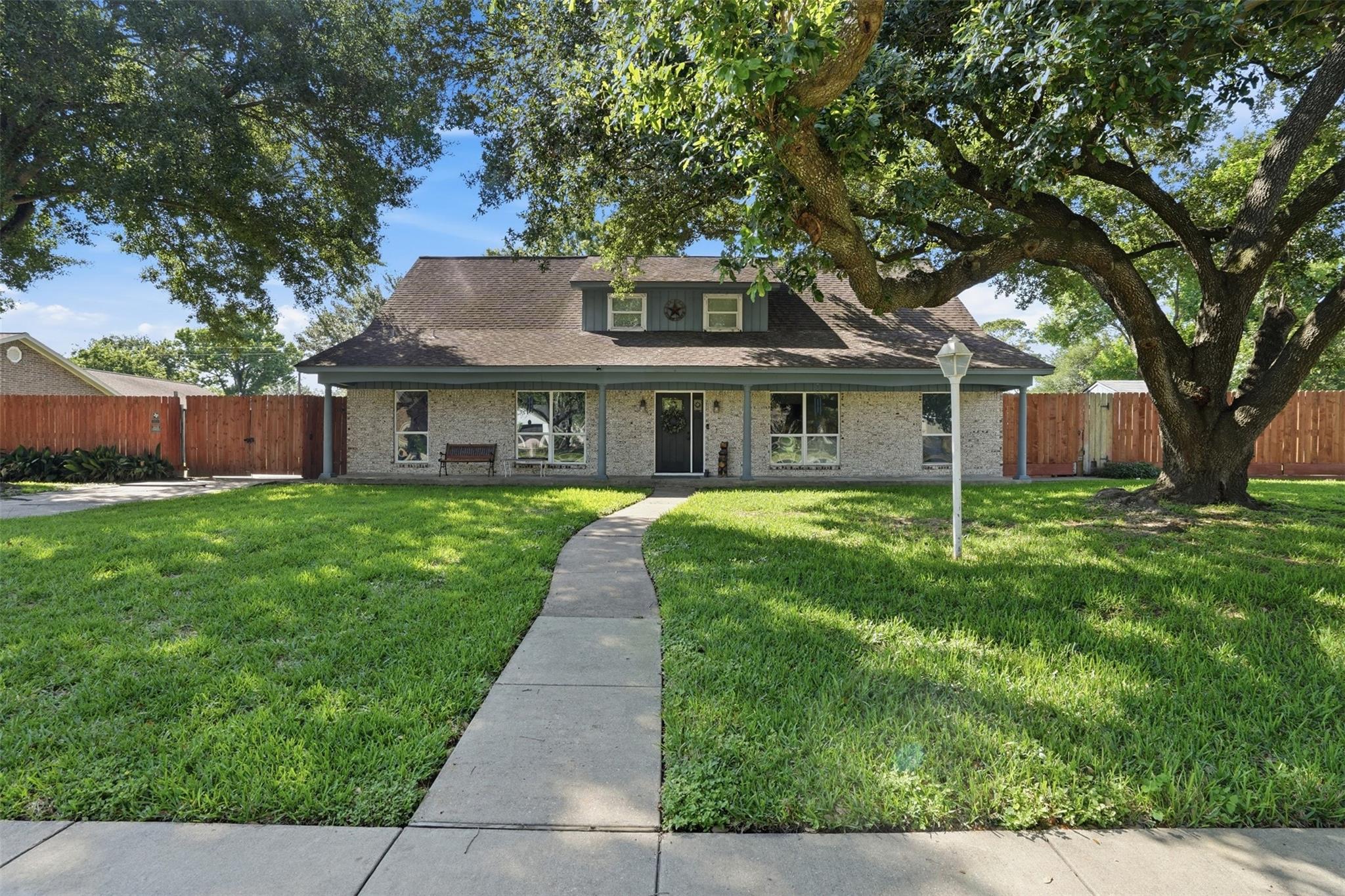 15721 Juneau Ln, Houston, TX 77040 photo