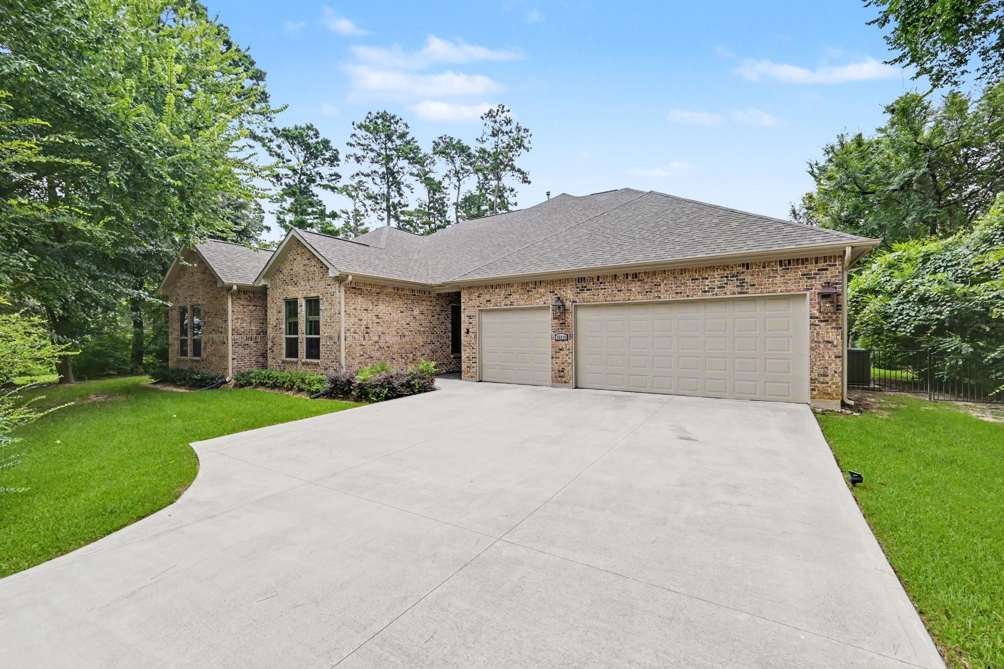 25210 Wilkes Park, Tomball, TX 77375 photo