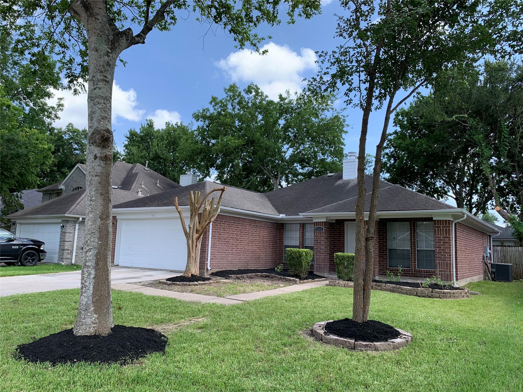 3115 Shady Ridge Trl, Sugar Land, TX 77498 photo