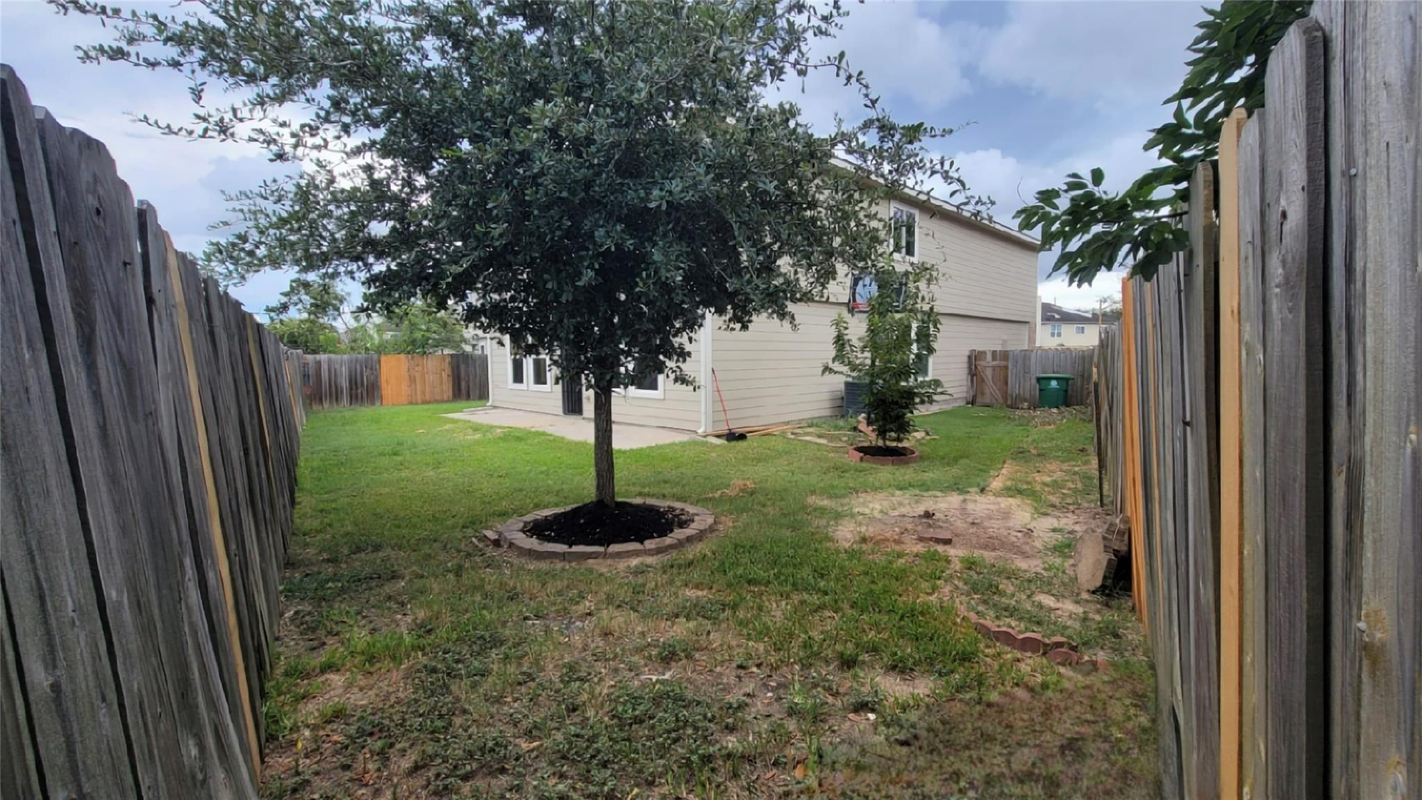 4334 Buras Pass Ln, North Houston, TX 77045 photo