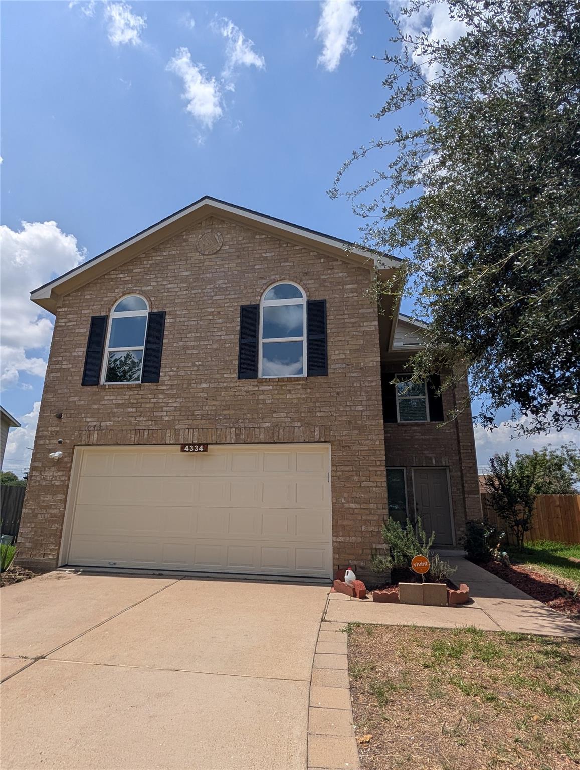 4334 Buras Pass Ln, North Houston, TX 77045