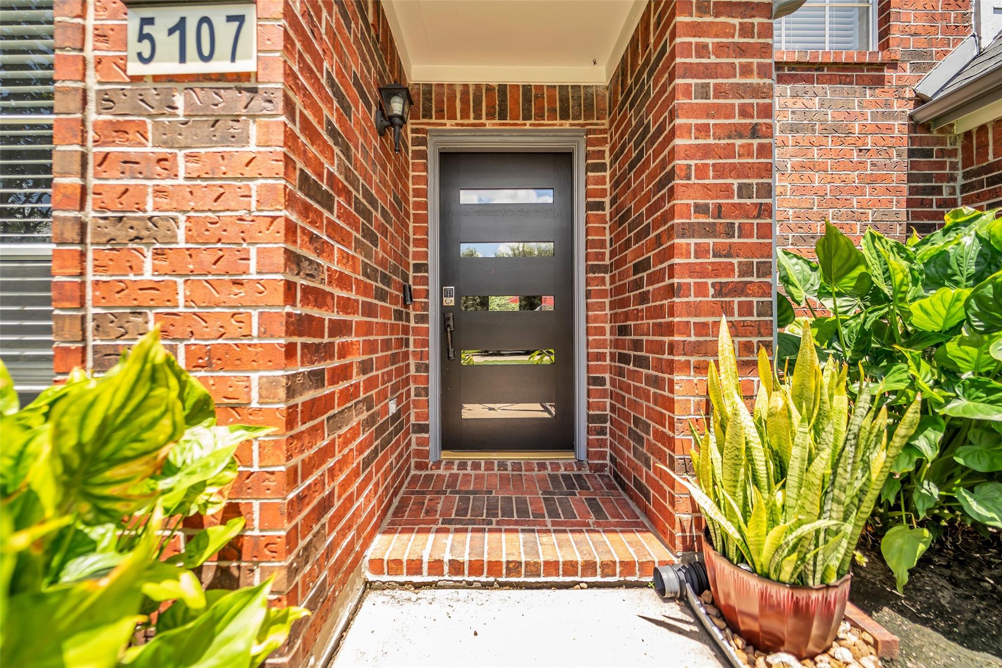 5107 Brett Dr, Pearland, TX 77584 photo