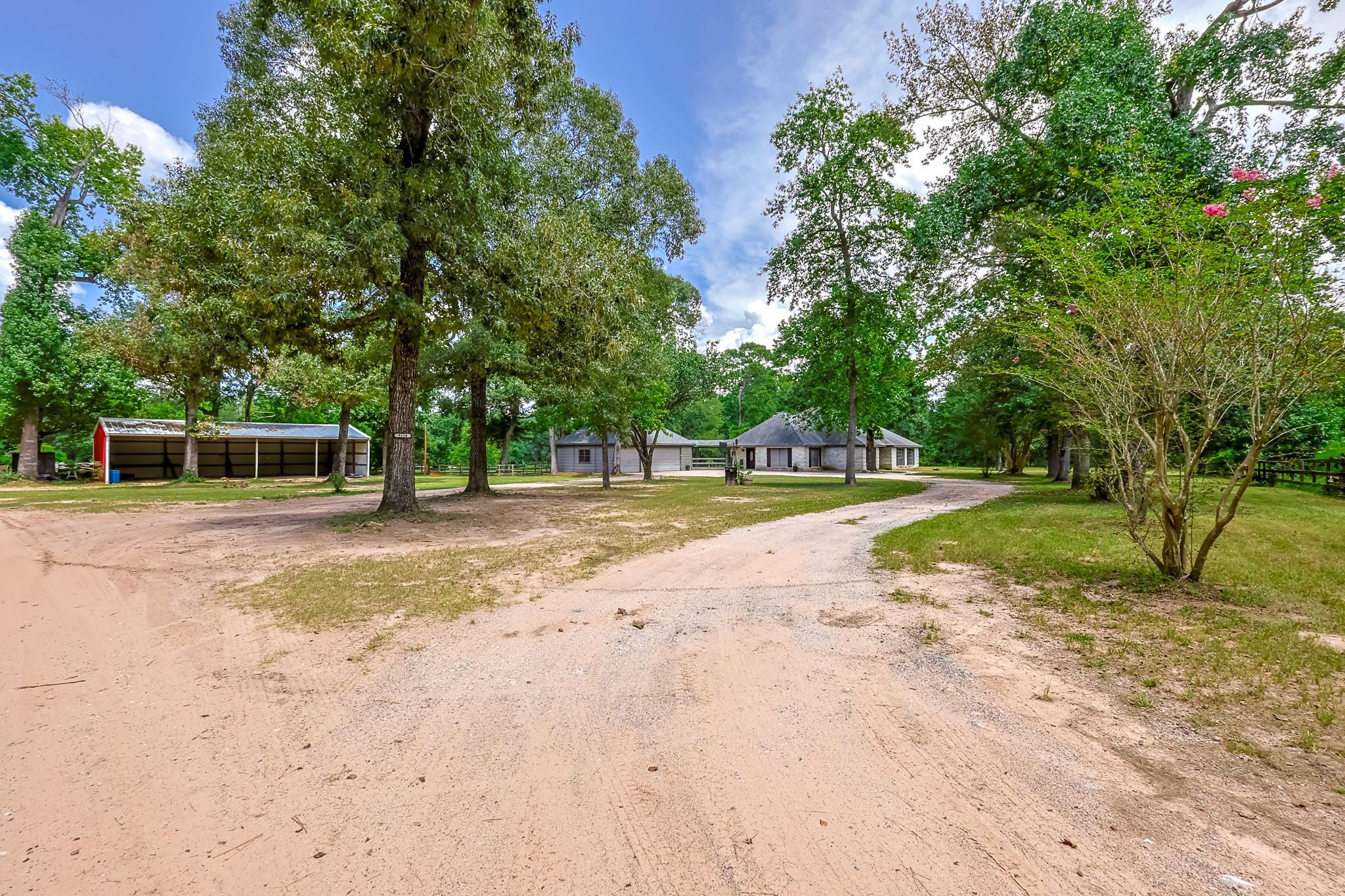 9214 Shady Ln, Magnolia, TX 77354 photo