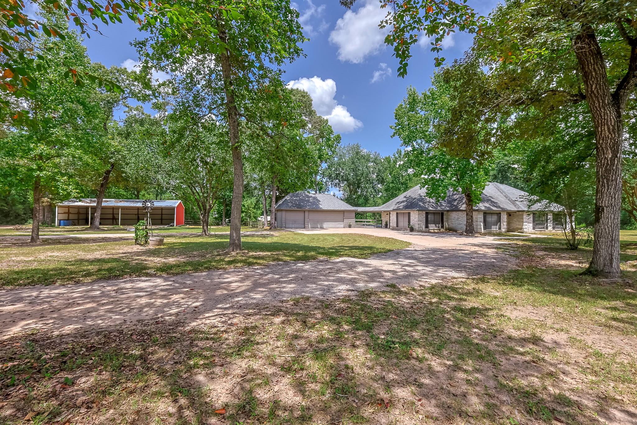 9214 Shady Ln, Magnolia, TX 77354 photo