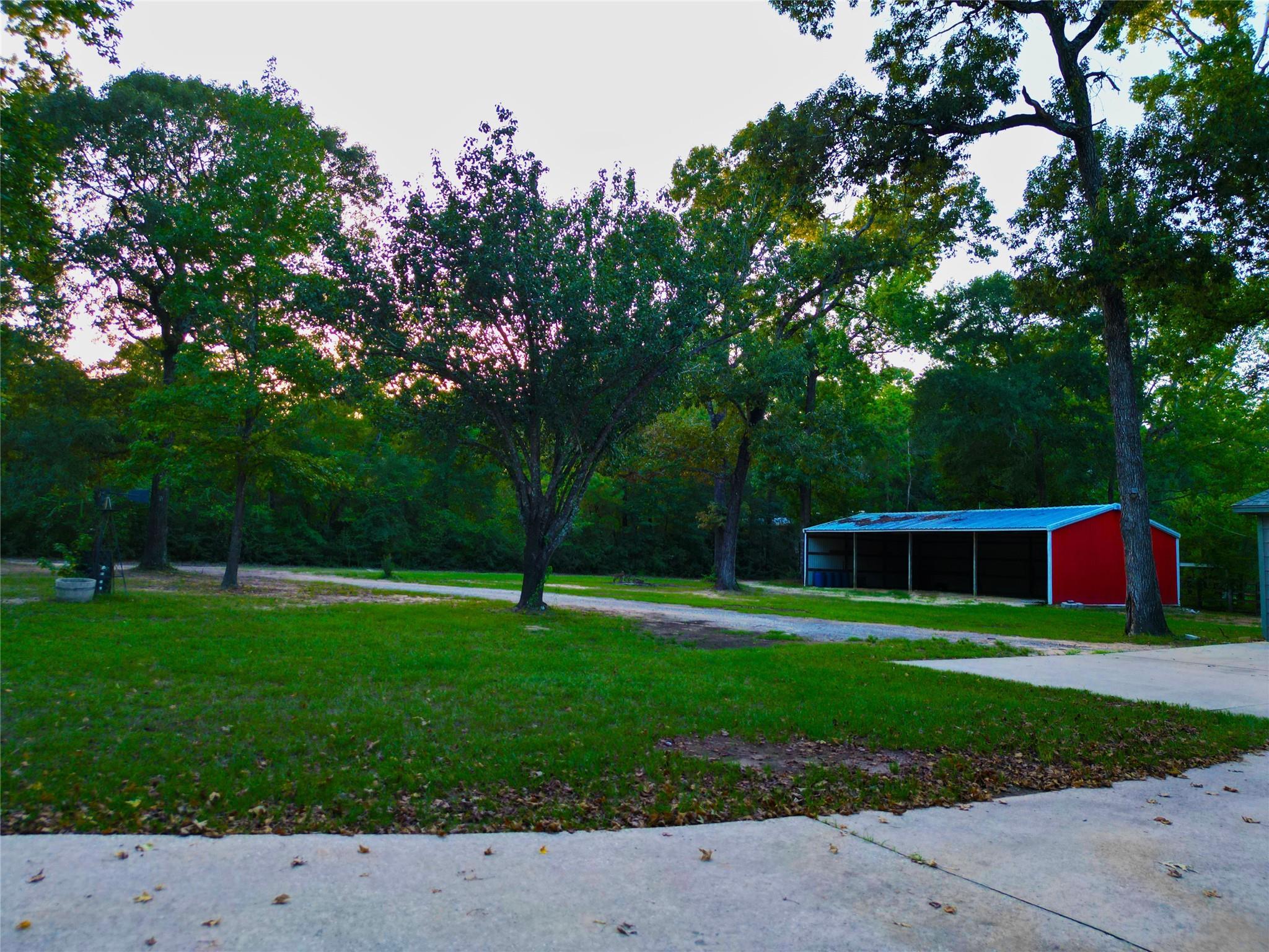 9214 Shady Ln, Magnolia, TX 77354 photo