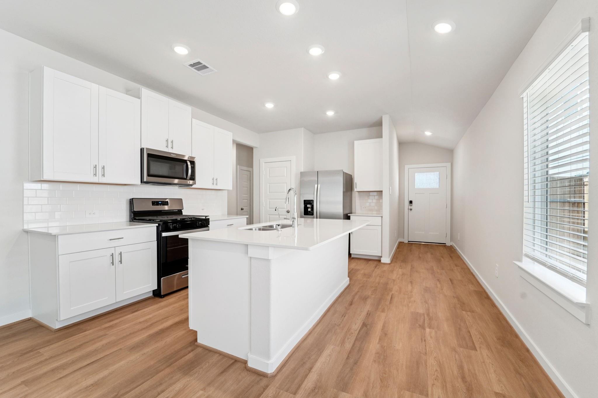 14199 Granger Pointe Ln, Conroe, TX 77302 photo