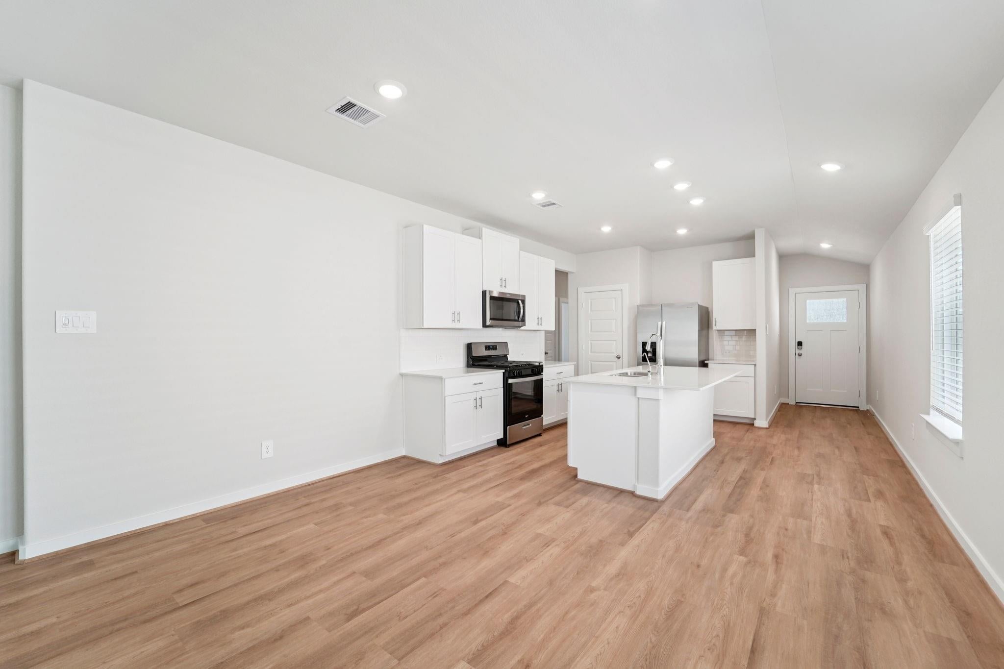 14199 Granger Pointe Ln, Conroe, TX 77302 photo