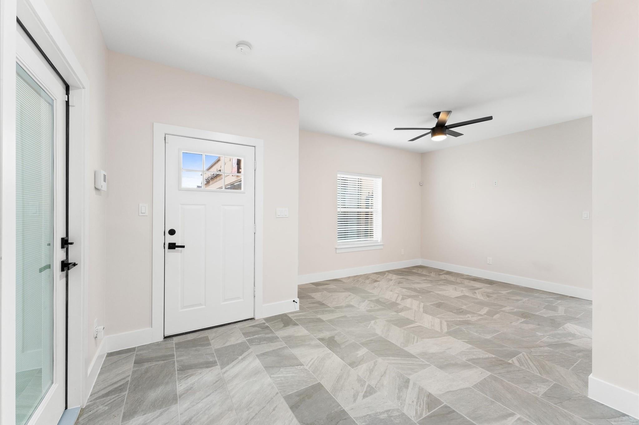 1908 Dismuke St, Houston, TX 77023 photo