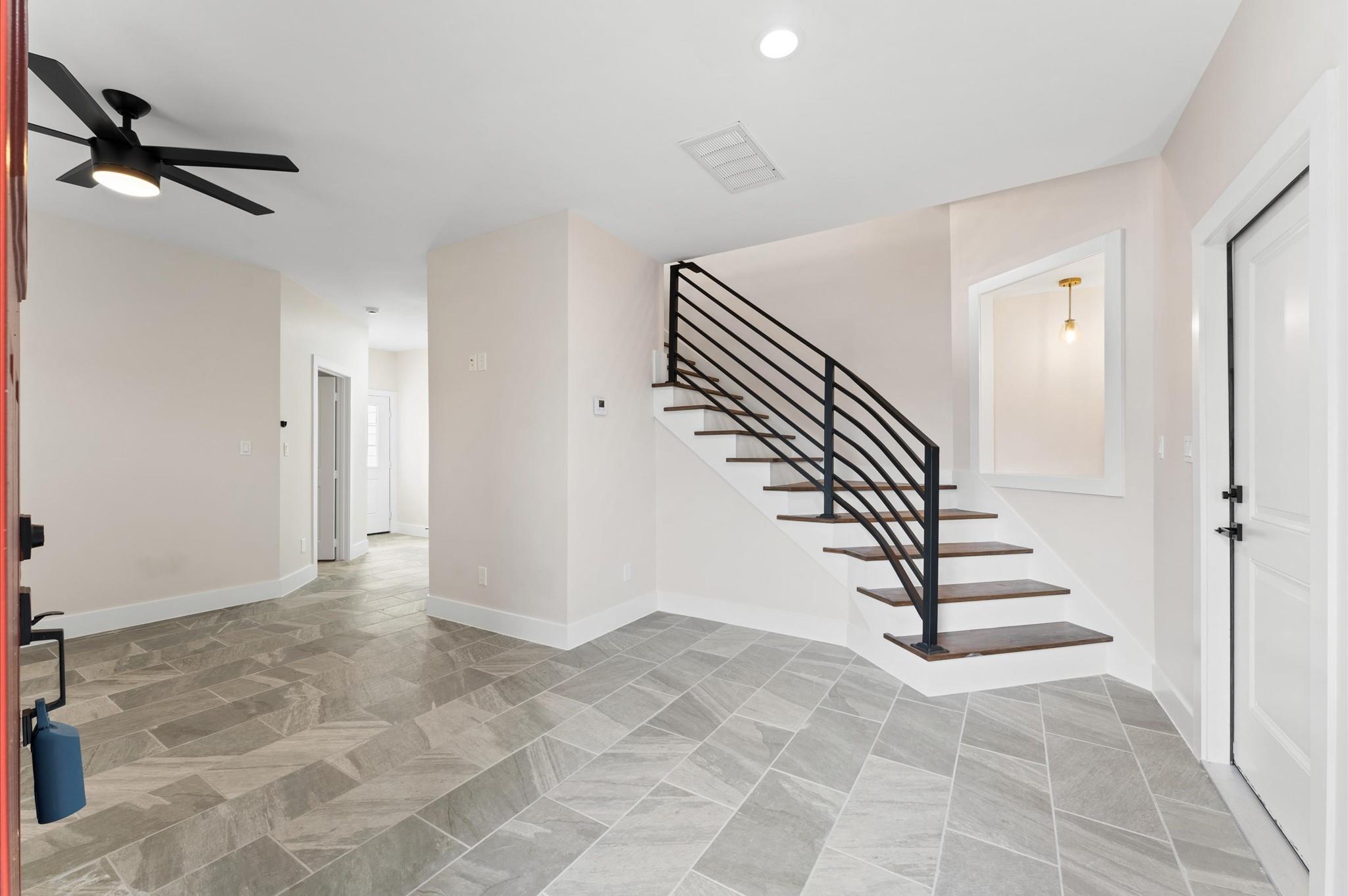 1908 Dismuke St, Houston, TX 77023 photo