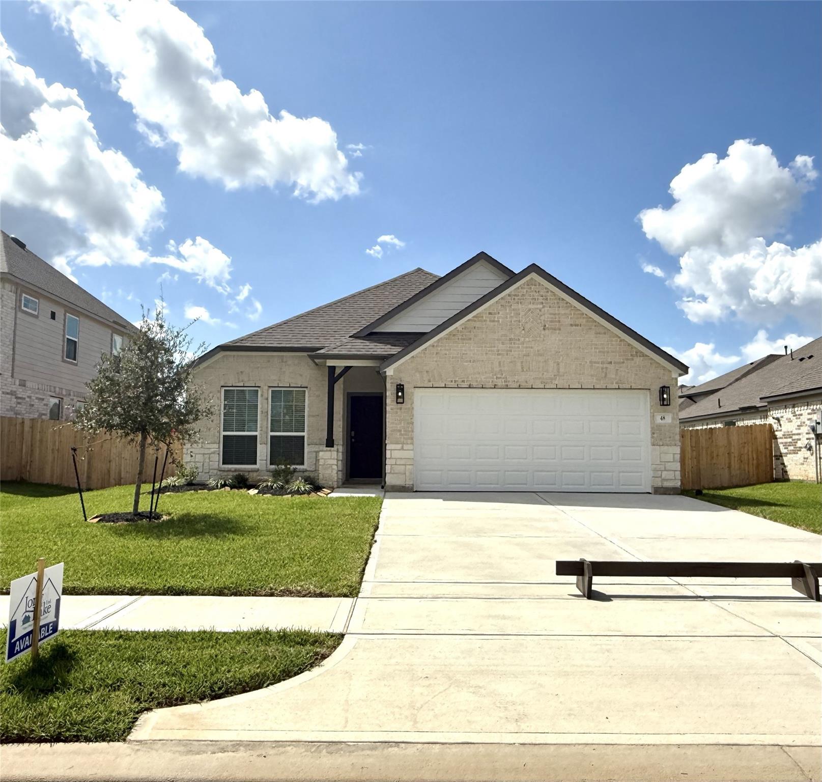 1704 Pecan Woods Ln, Conroe, TX 77301
