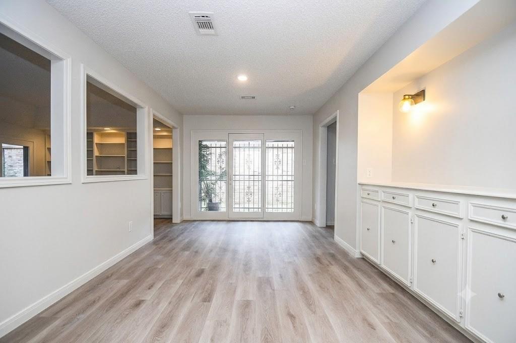 7815 Hummingbird St, Houston, TX 77071 photo