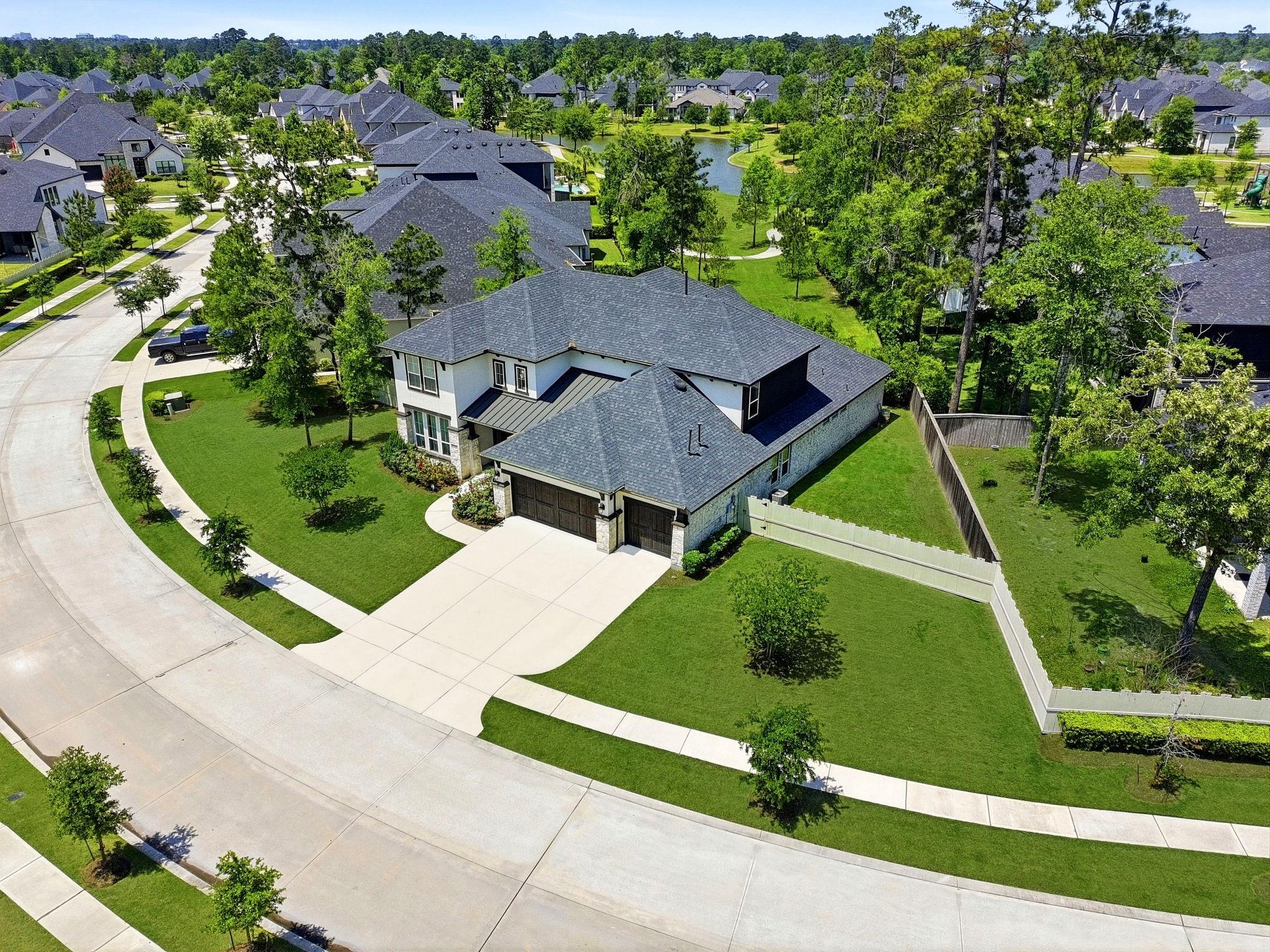 10062 S Goshawk Trl, Conroe, TX 77385 photo