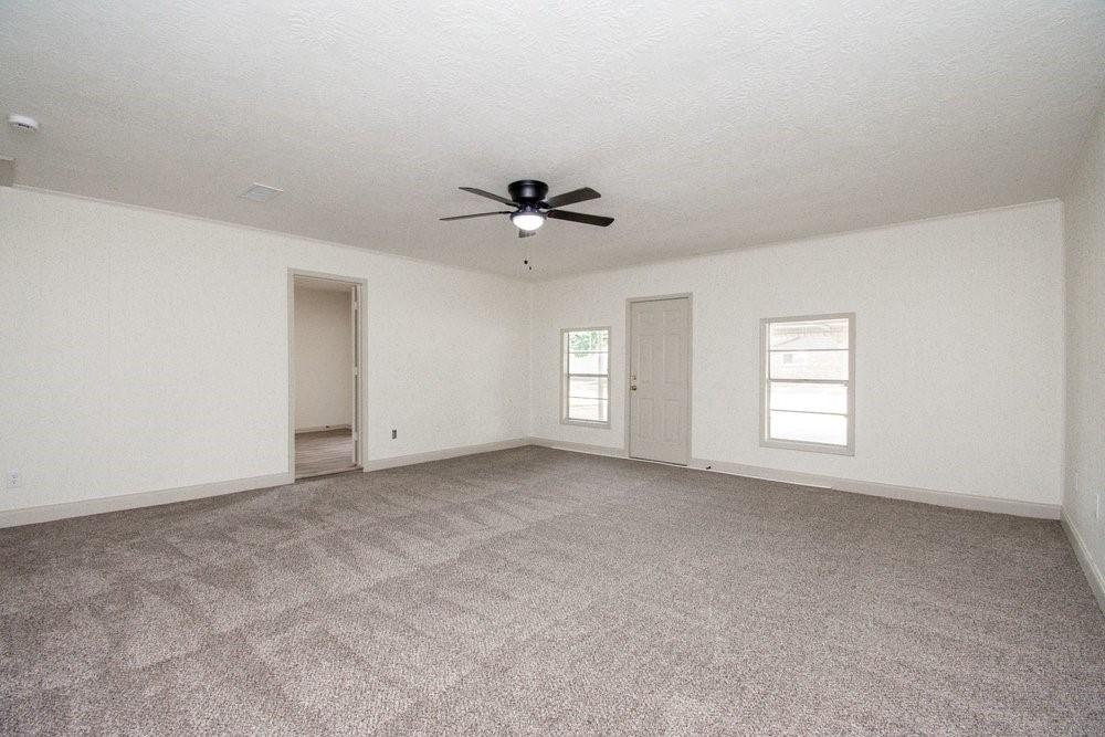 729 Arbor Dr, Deer Park, TX 77536 photo
