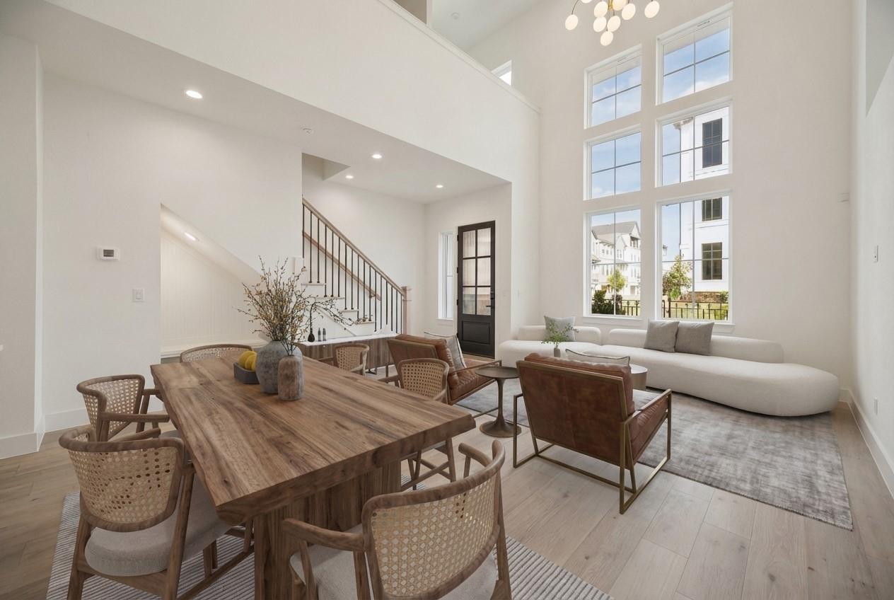949 Blackshire Ln, Houston, TX 77055 photo