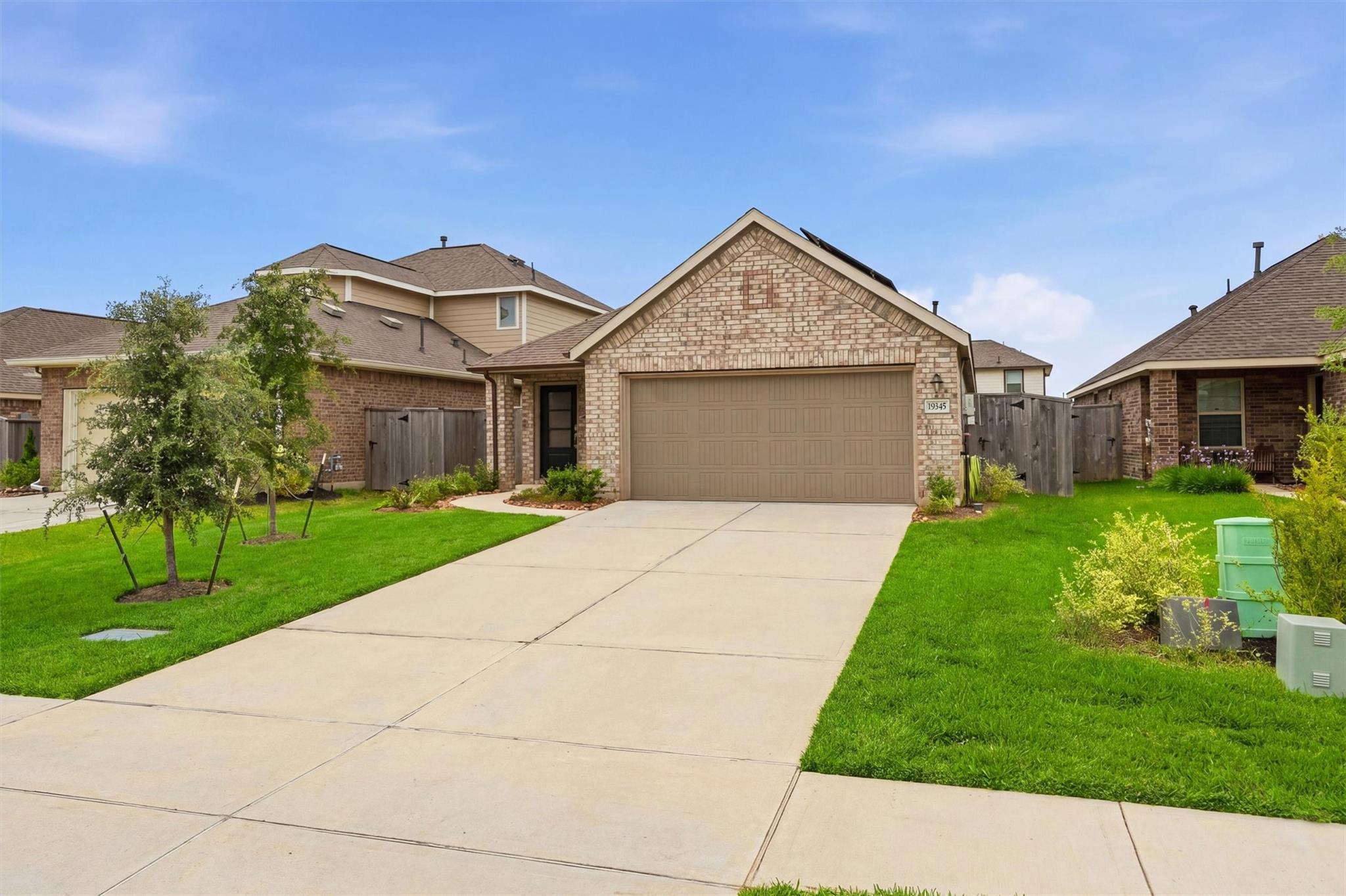 19345 Villa Mesa Dr, New Caney, TX 77357 photo