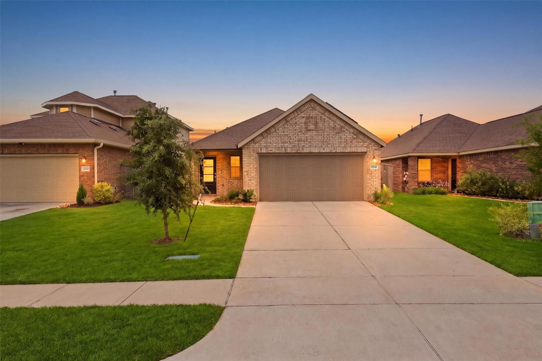 19345 Villa Mesa Dr, New Caney, TX 77357