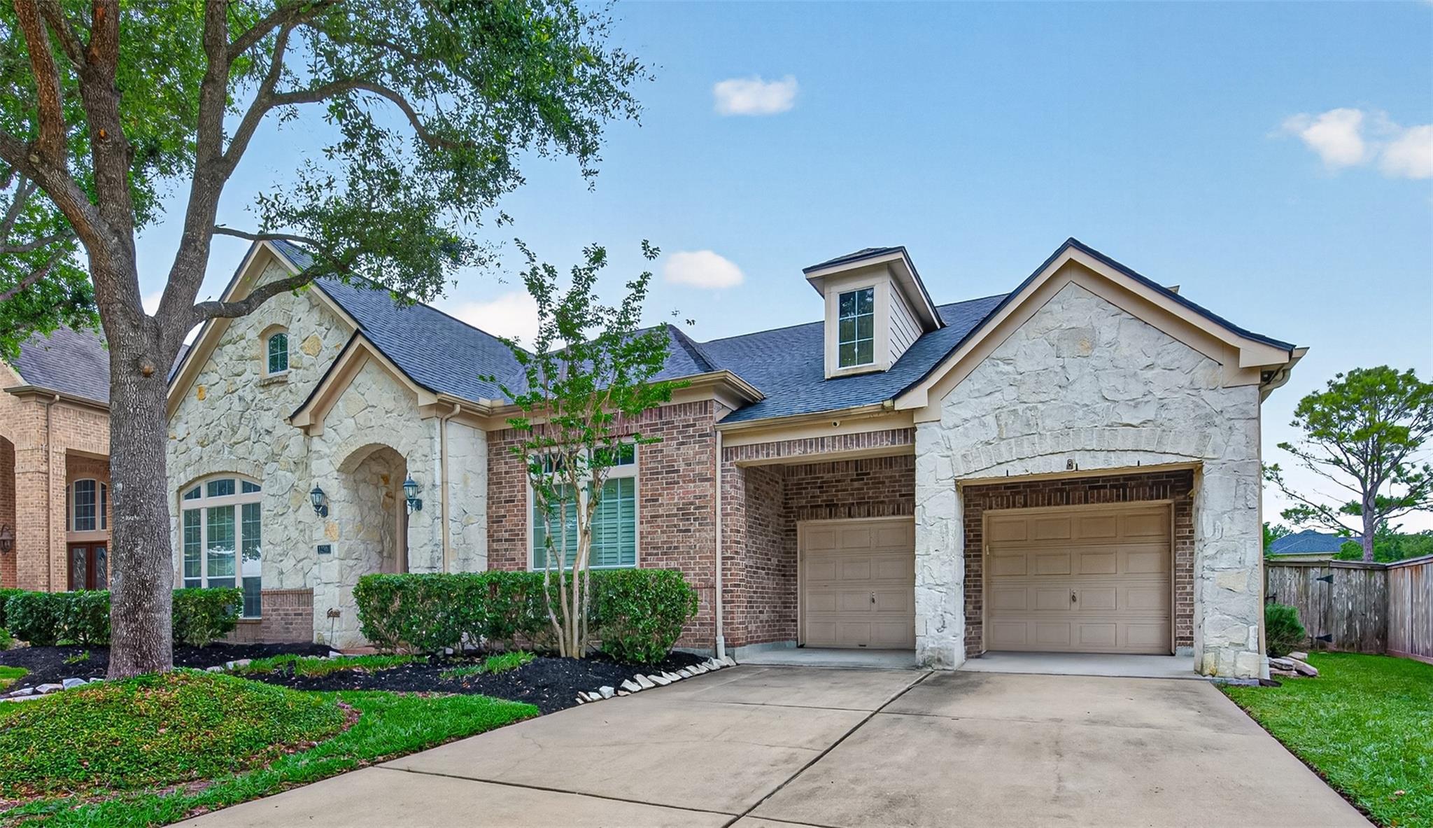 12316 Bend Creek Ln, Pearland, TX 77584 photo