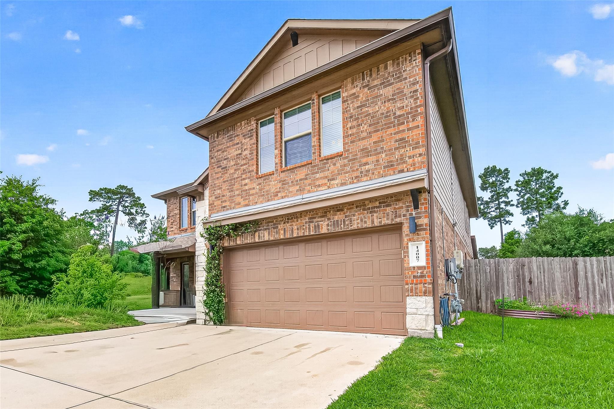 14007 Routt Forest Trl, Conroe, TX 77384