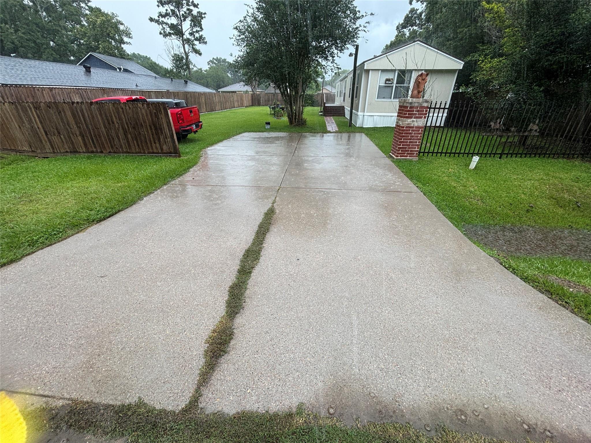 4715 3 St, Bacliff, TX 77518