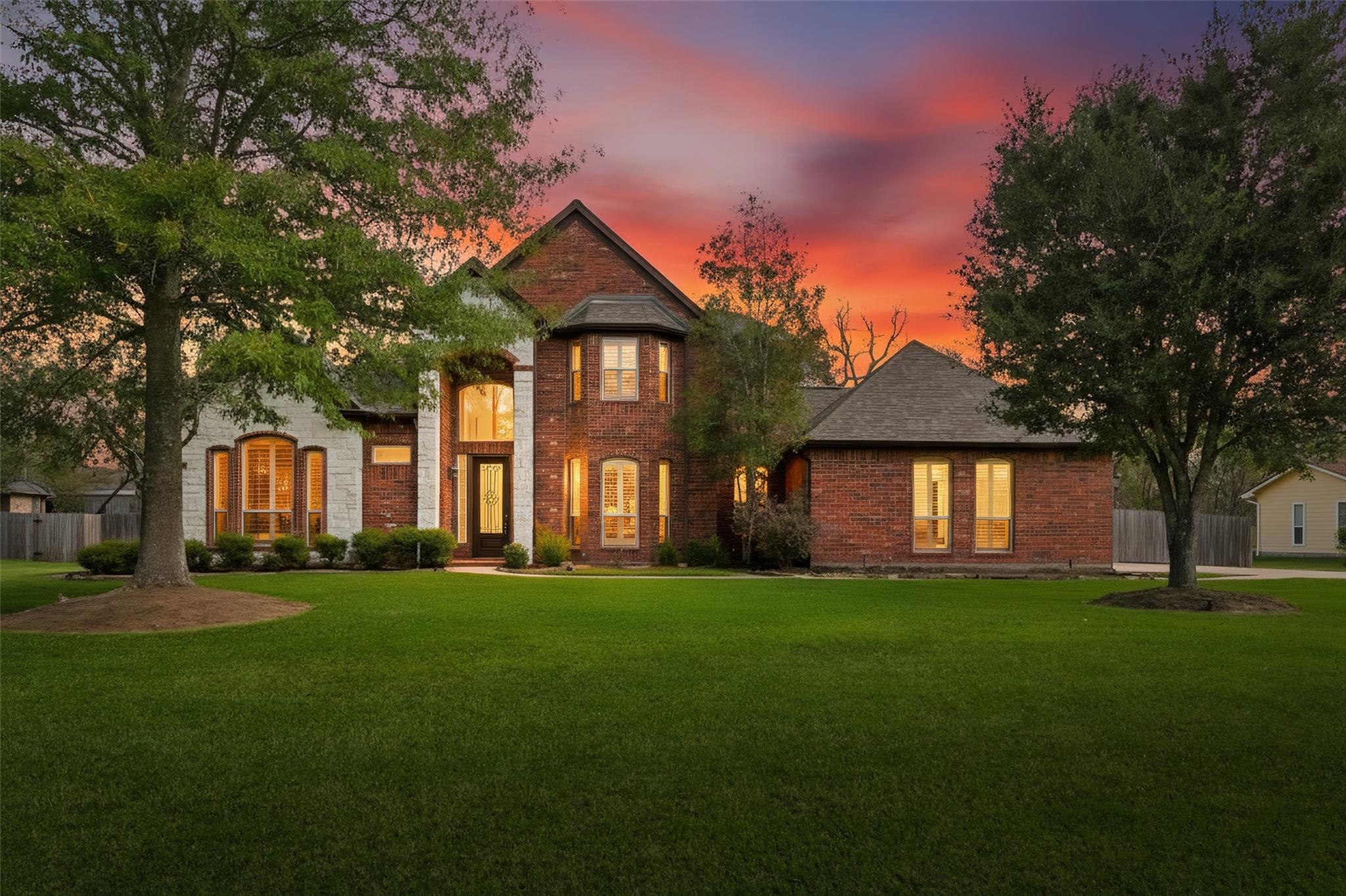 3602 River Bend Dr, Rosenberg, TX 77471