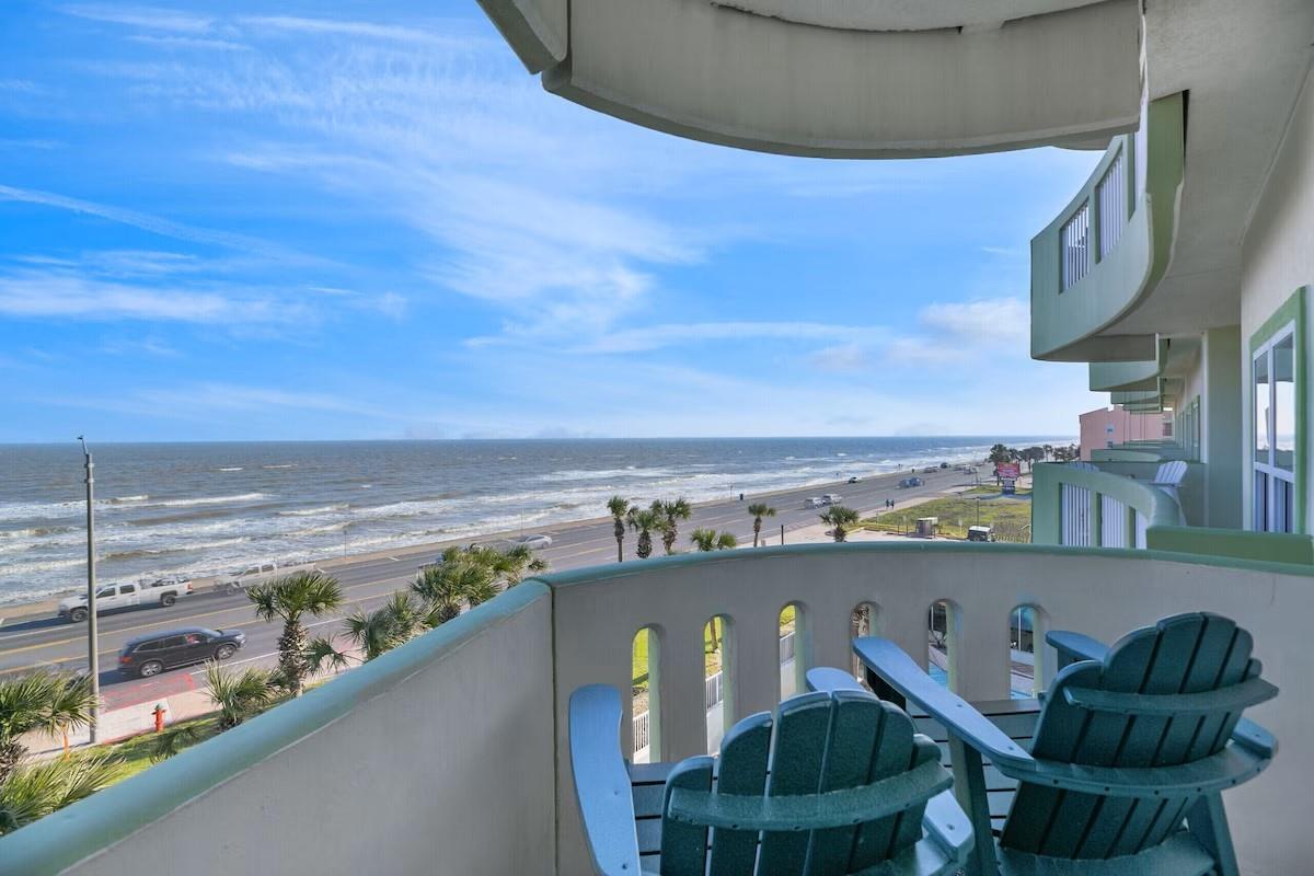 9420 Seawall Blvd, Galveston, TX 77554
