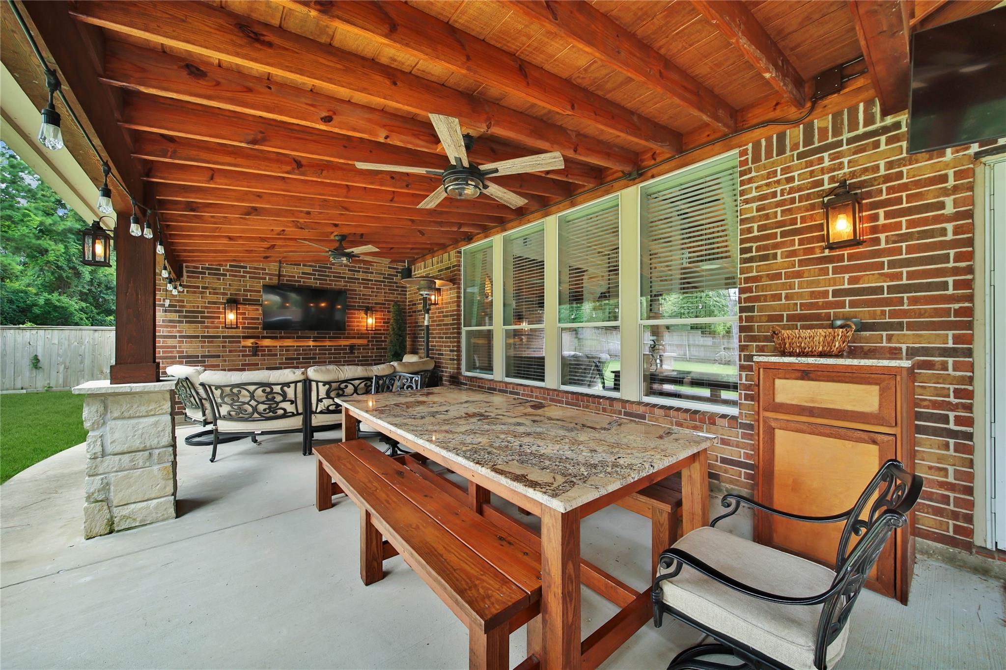 142 S Arrow Canyon Cir, Spring, TX 77389 photo