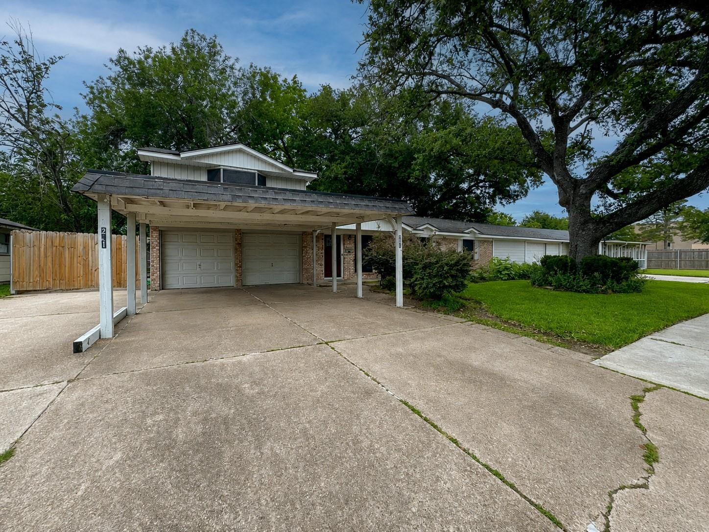 201 W 5 St, Deer Park, TX 77536 photo
