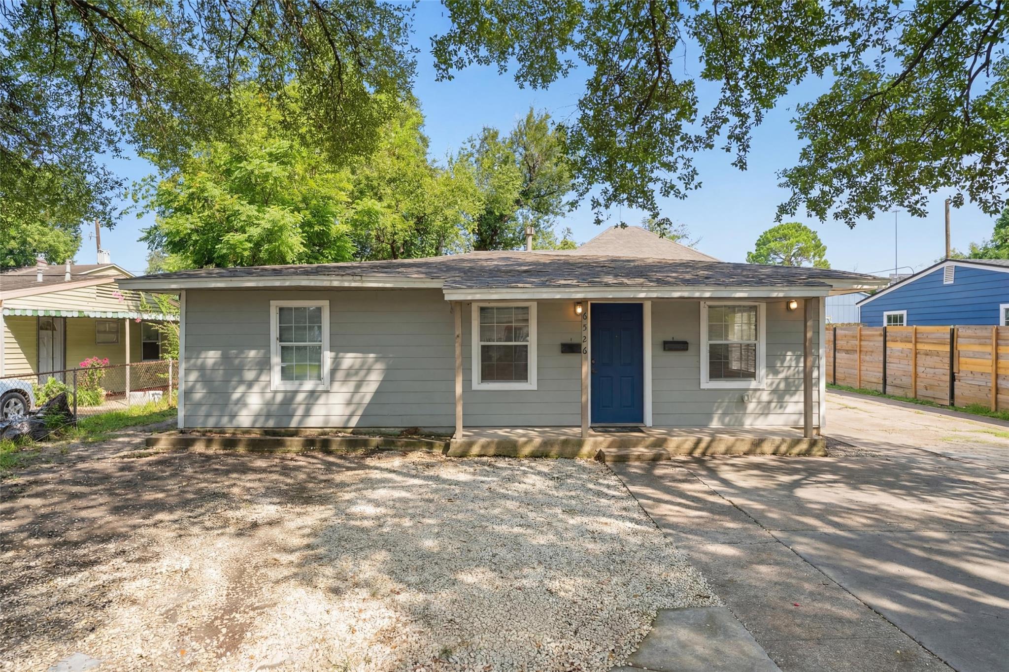 6526 Lindenn St, Houston, TX 77087 photo