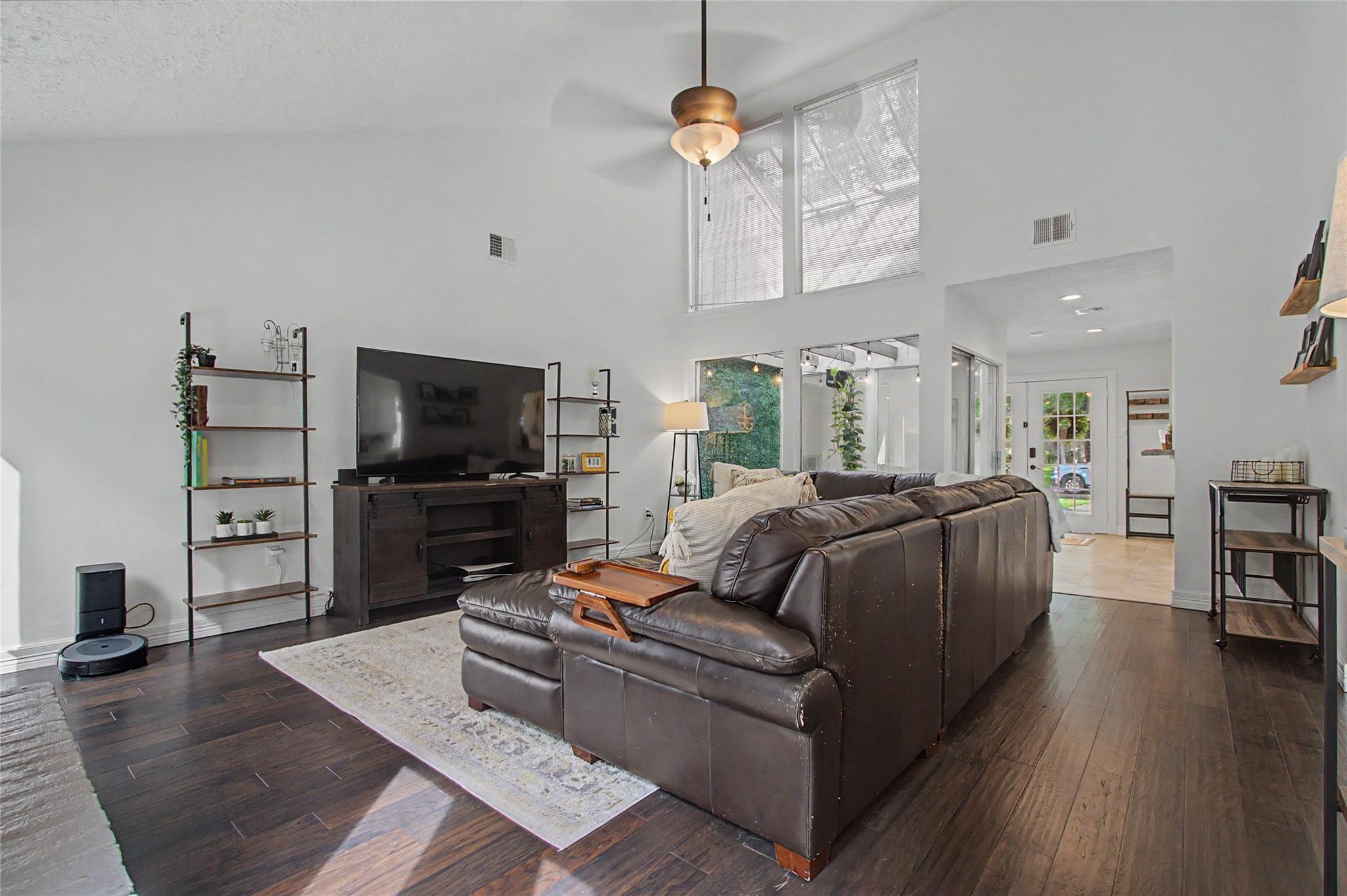 12007 Nova Dr, Houston, TX 77077 photo