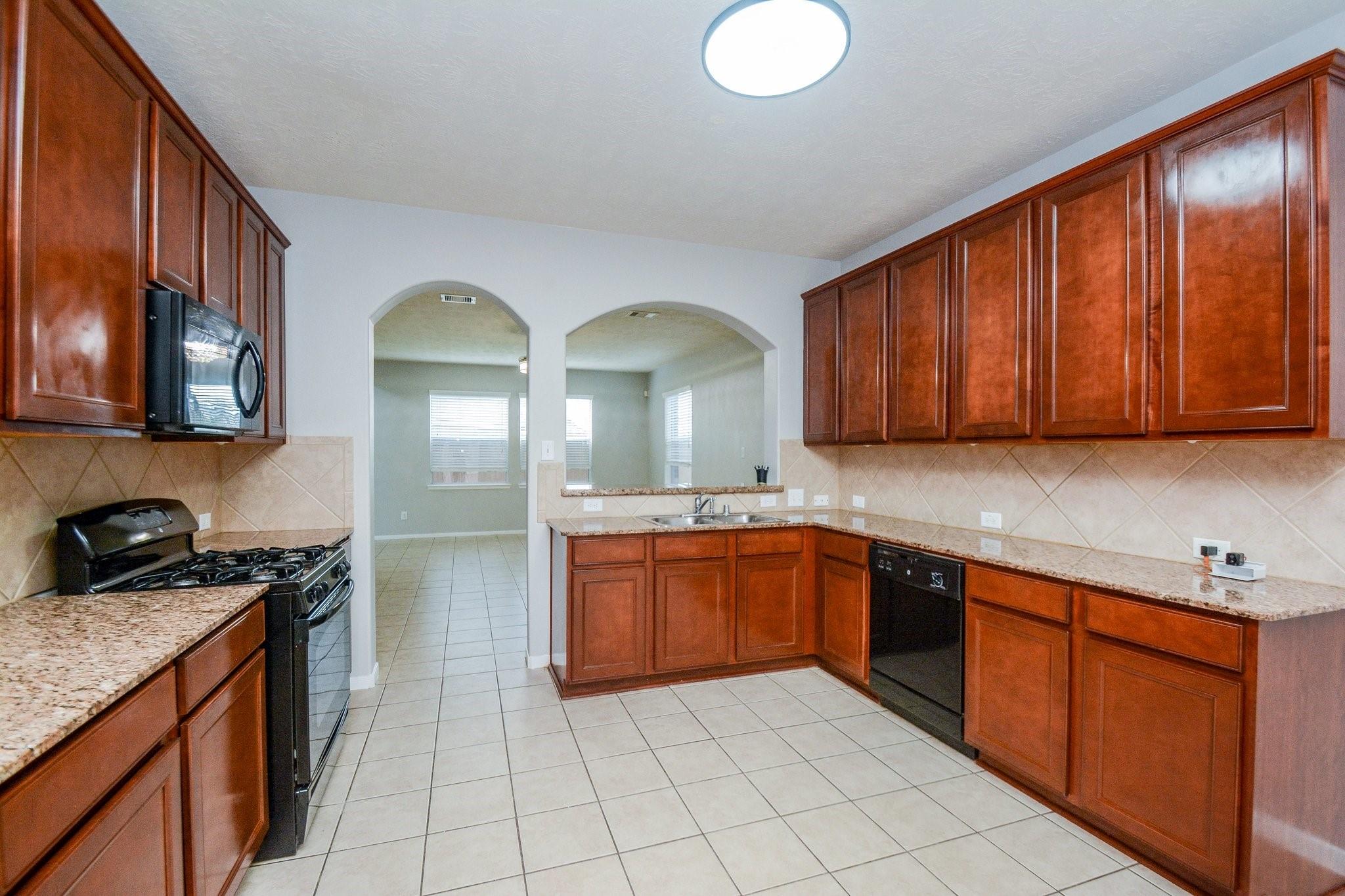6911 Kamiah Ct, Houston, TX 77040 photo