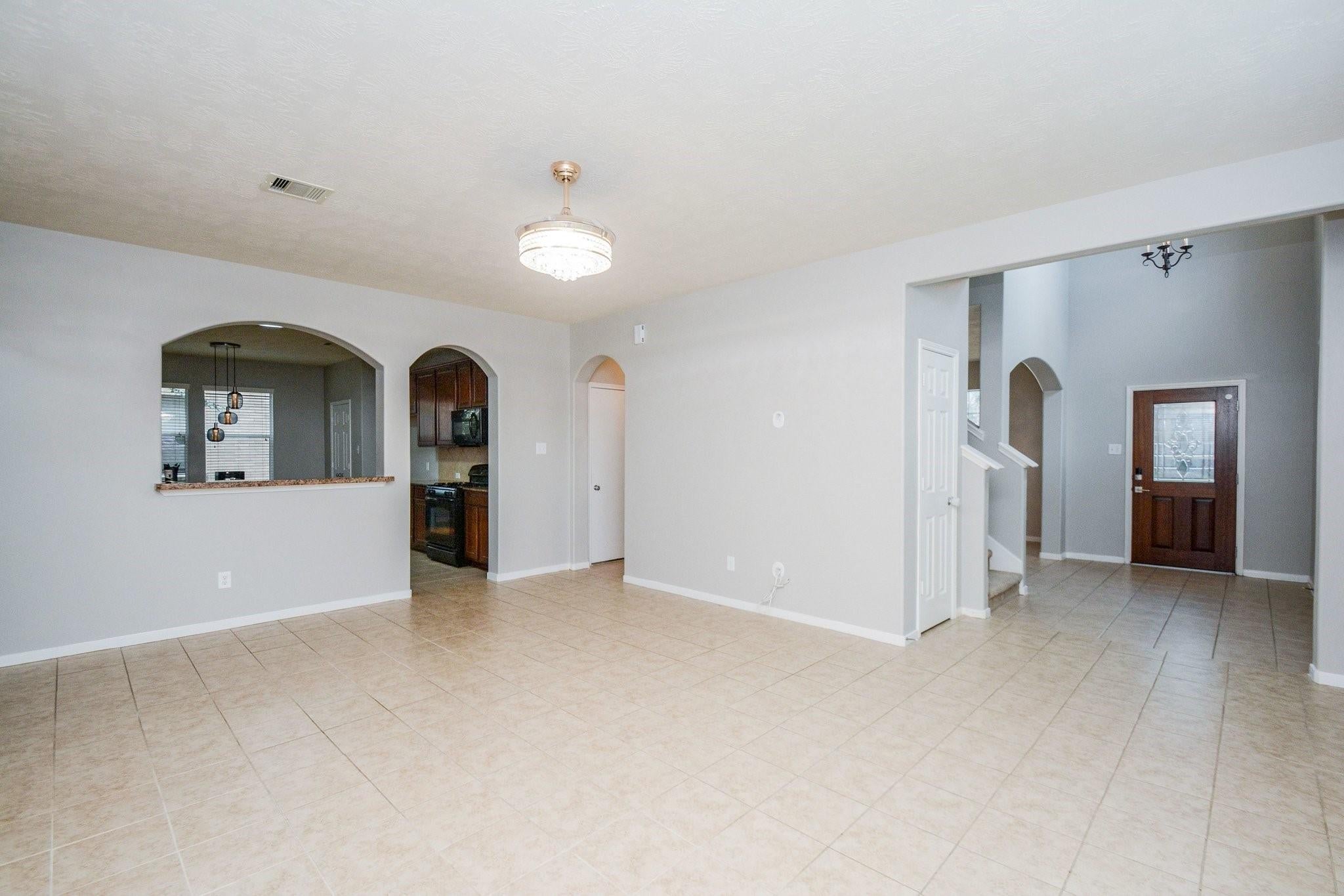6911 Kamiah Ct, Houston, TX 77040 photo