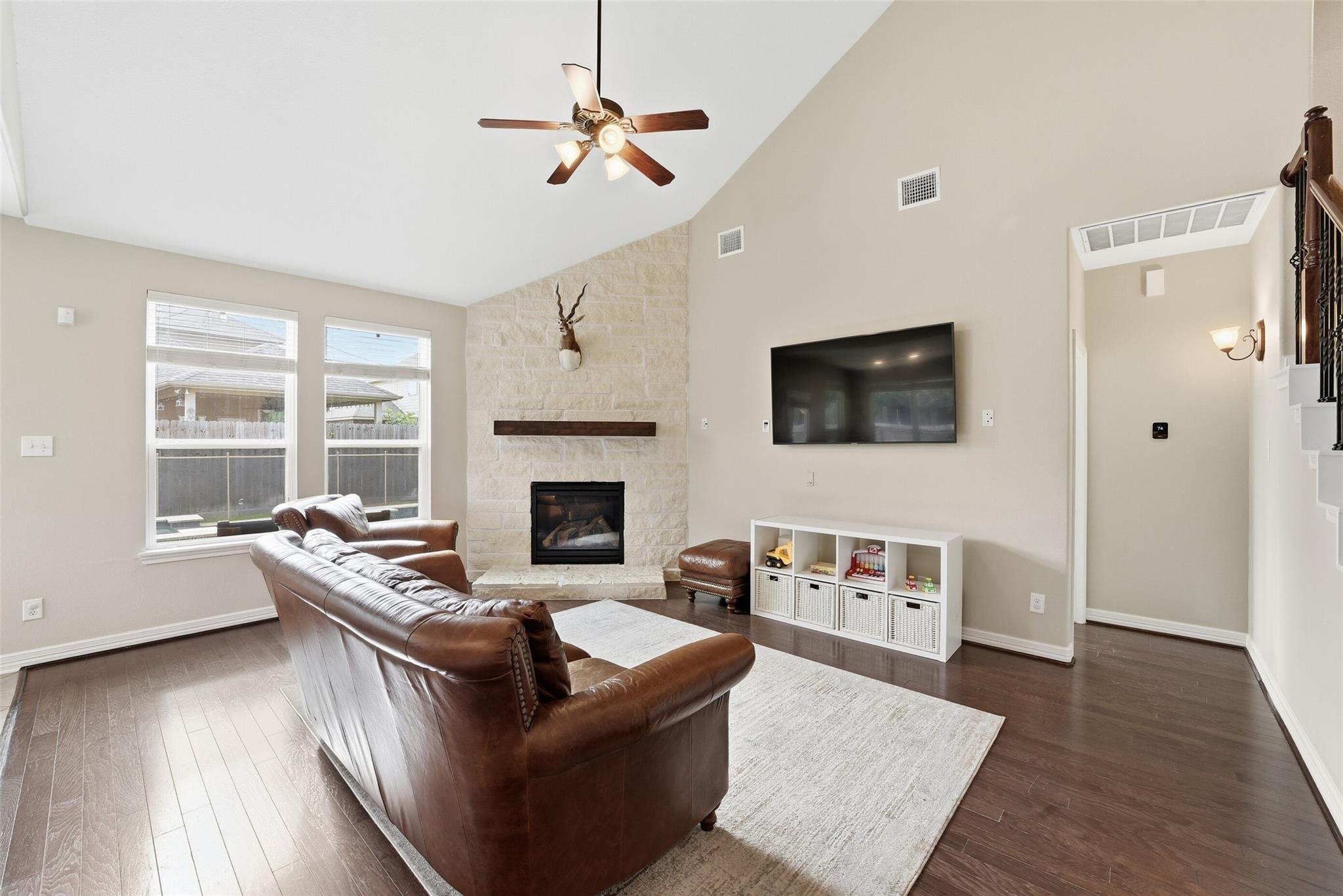 9982 Manor Spring Ln, Brookshire, TX 77423 photo